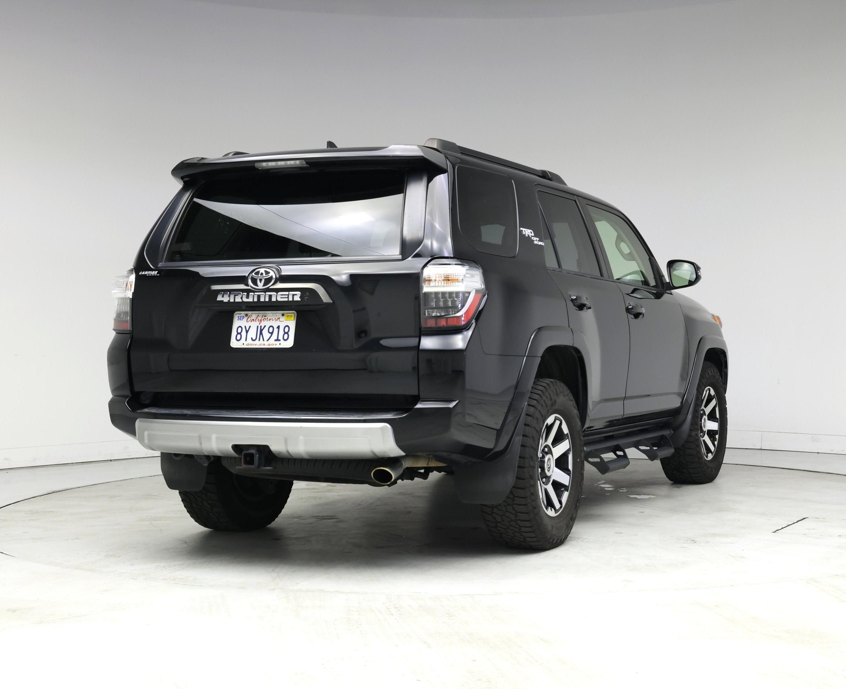 Thumbnail: 2021 Toyota 4Runner - 8
