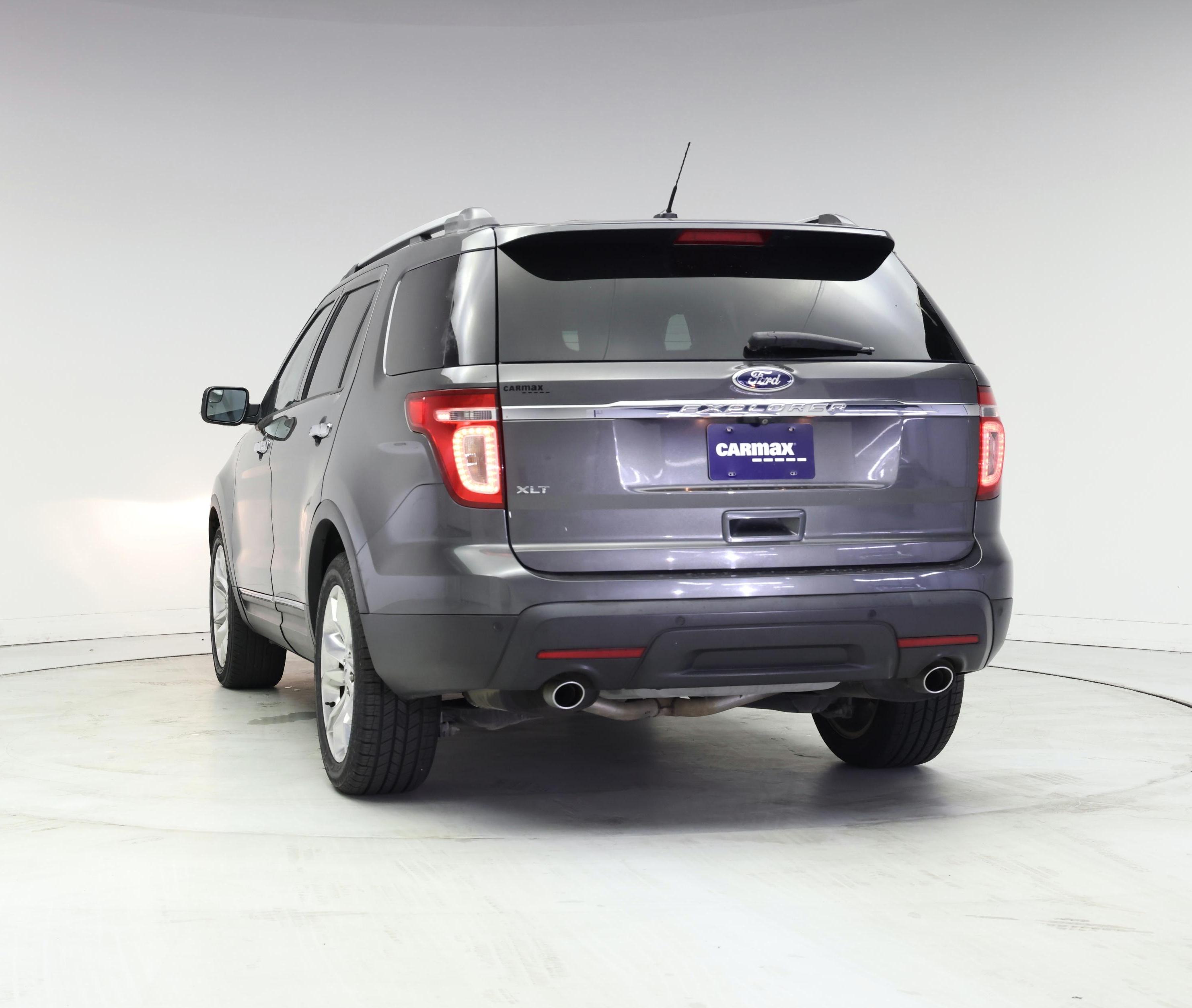 Thumbnail: 2015 Ford Explorer - 6