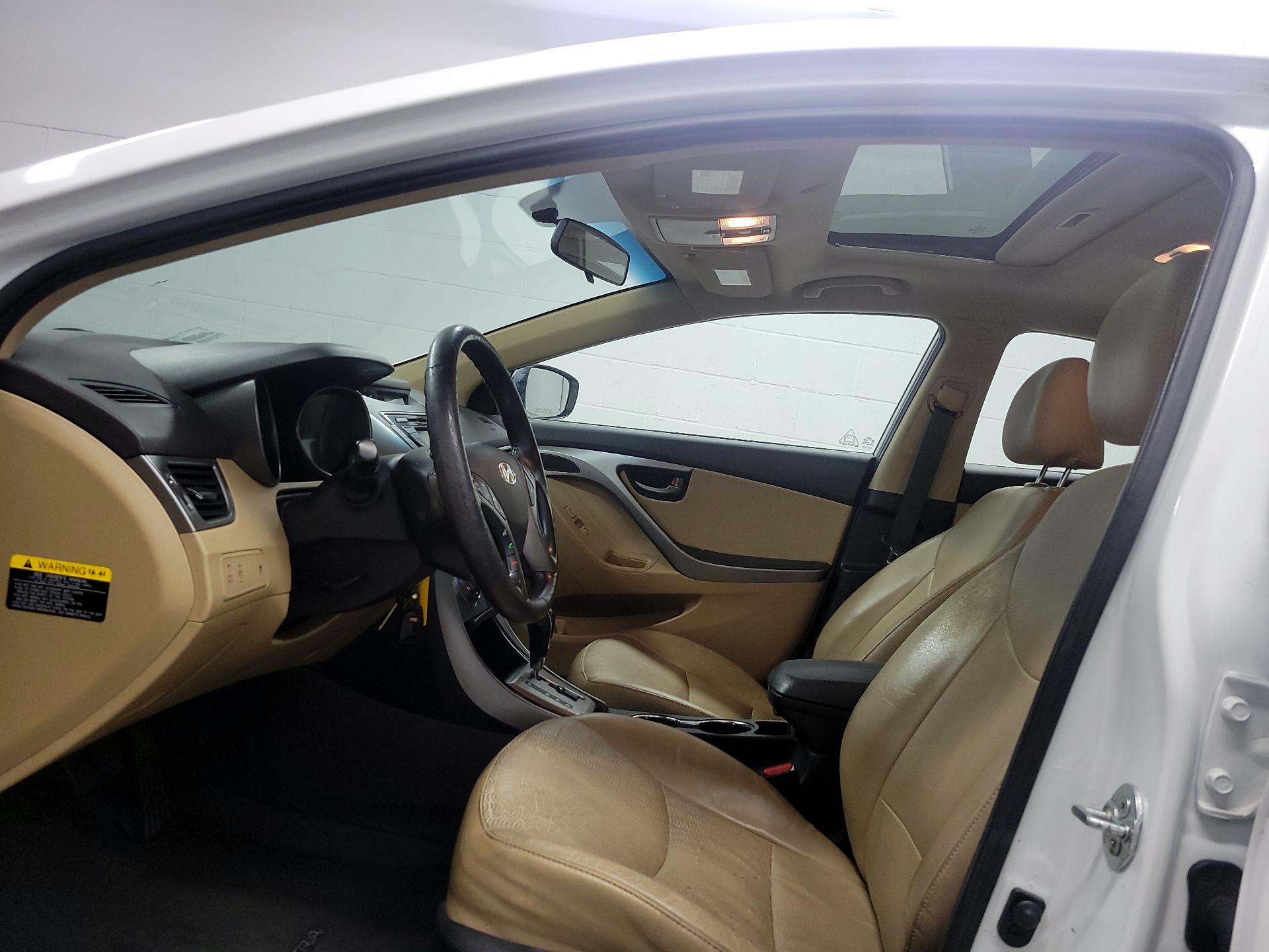 Thumbnail: 2013 Hyundai Elantra - 18