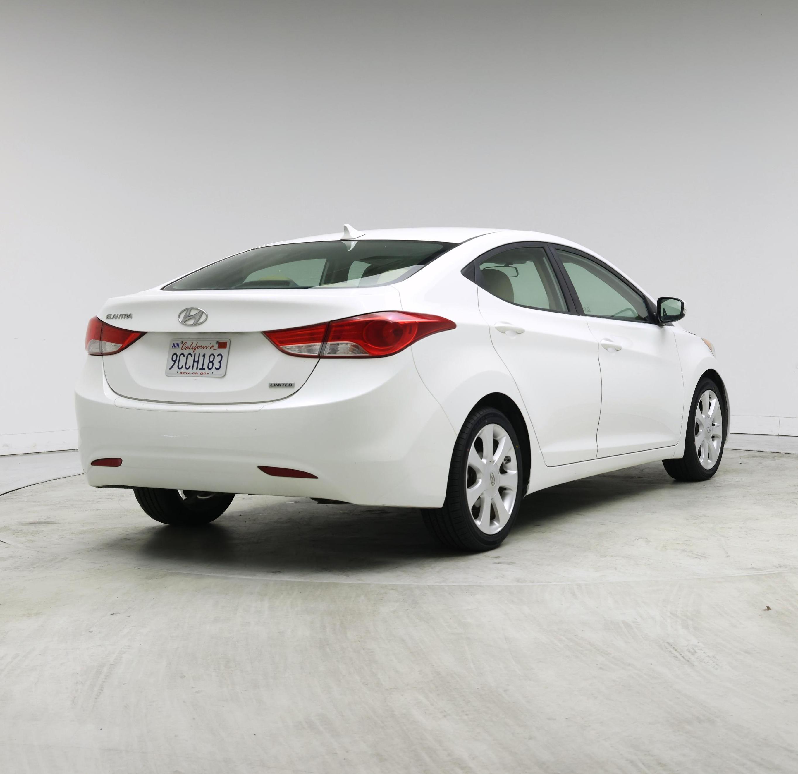 Thumbnail: 2013 Hyundai Elantra - 8