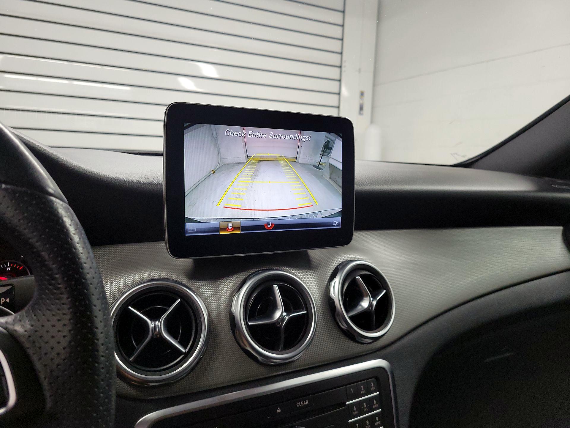 Thumbnail: 2019 Mercedes-Benz GLA - 14
