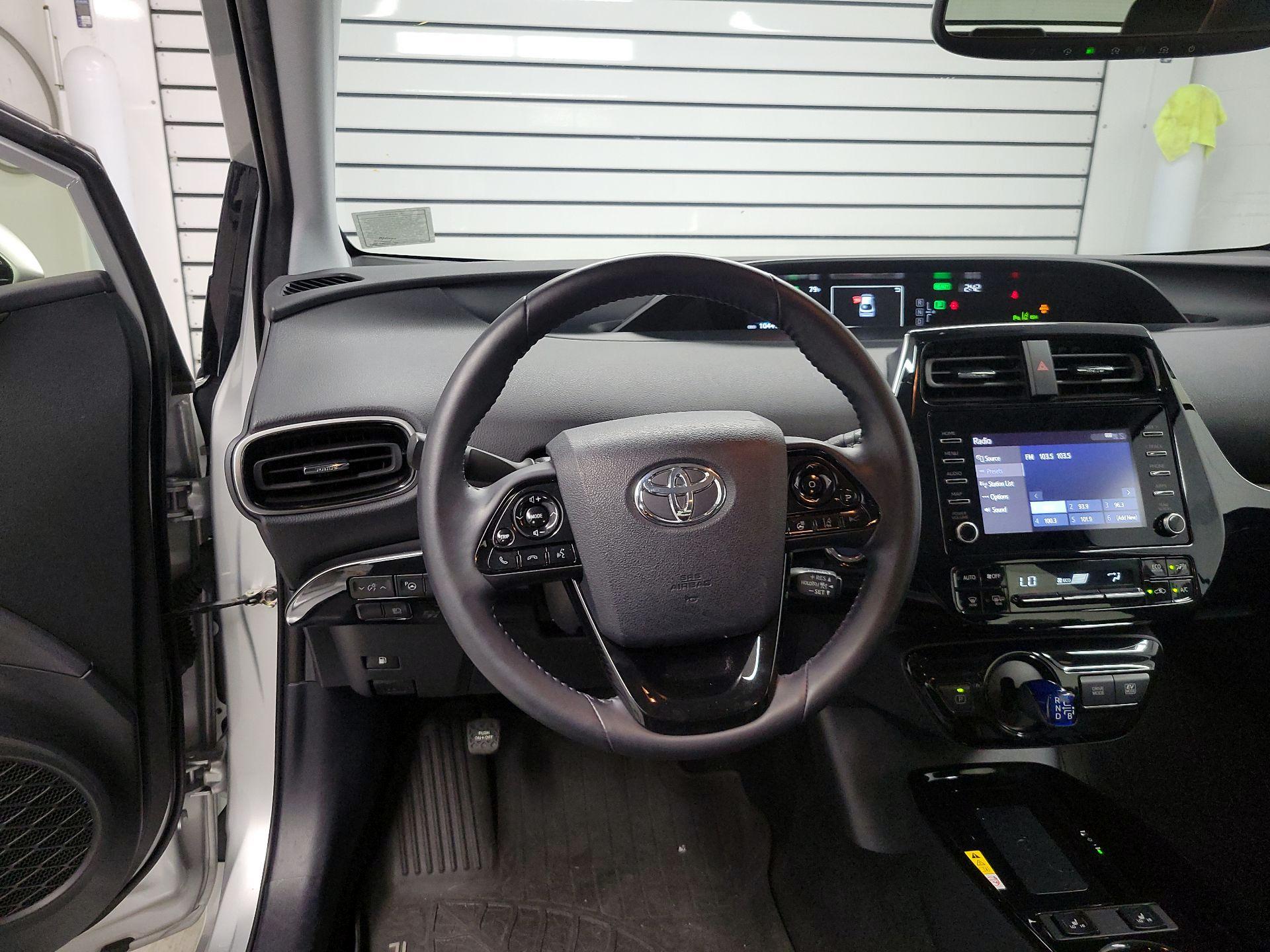 Thumbnail: 2020 Toyota Prius - 10