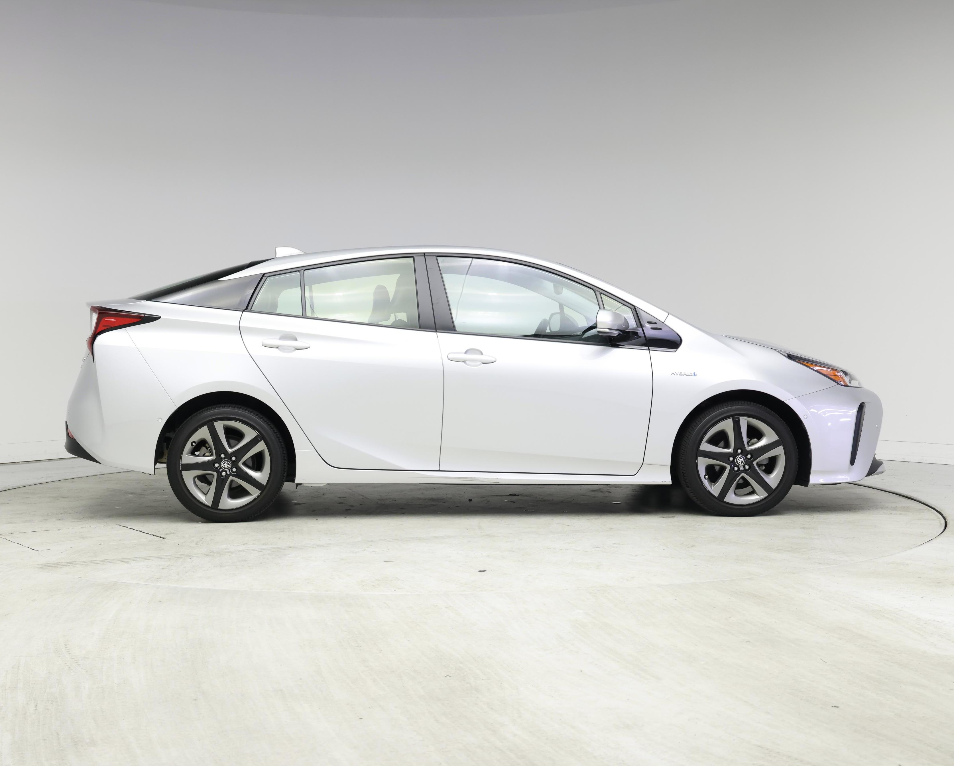 Thumbnail: 2020 Toyota Prius - 7