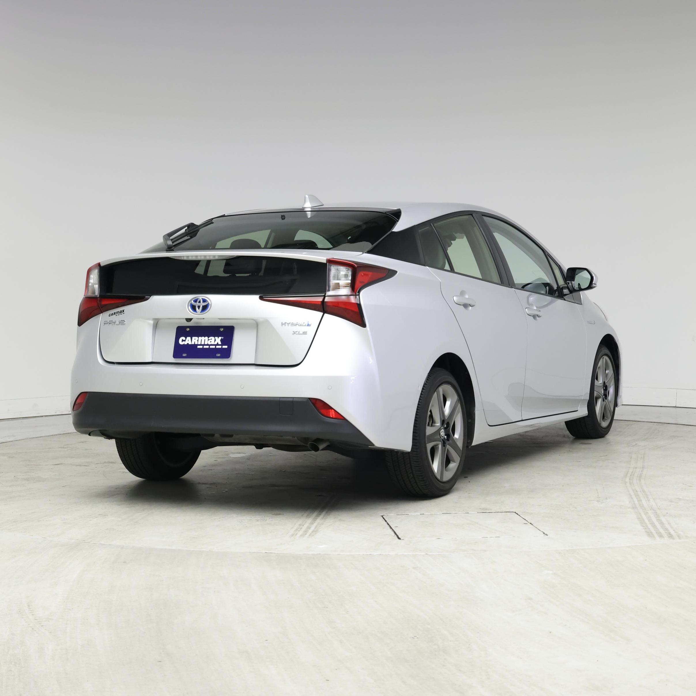 Thumbnail: 2020 Toyota Prius - 8