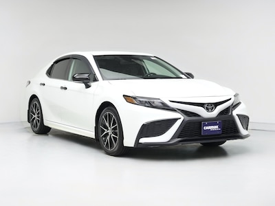White 2023 Toyota Camry SE