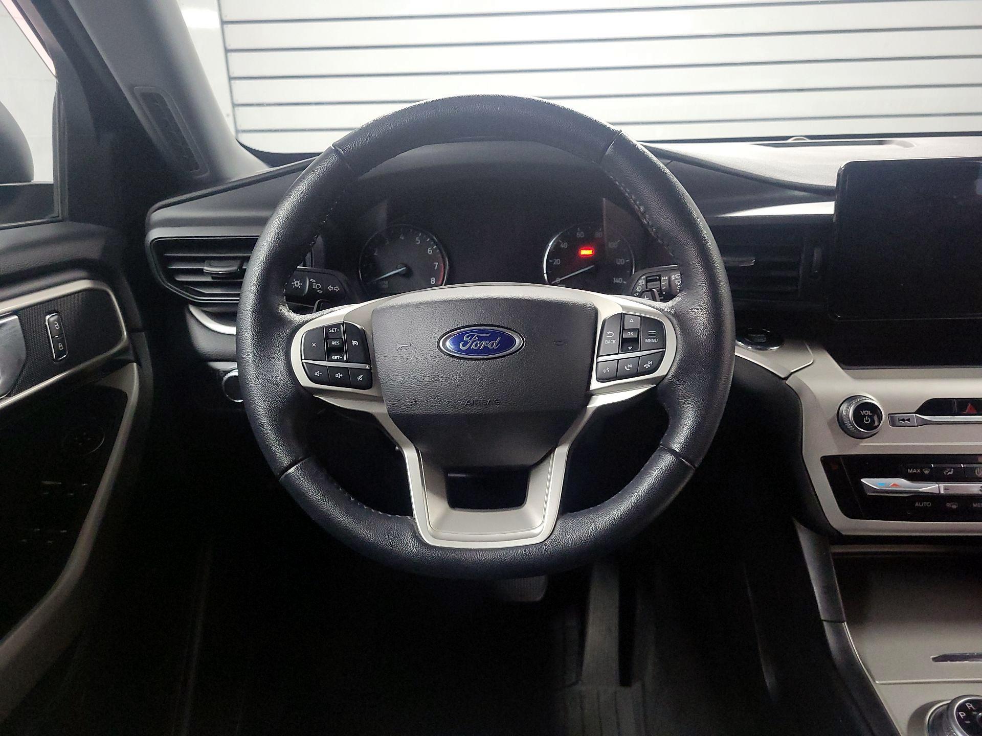 Thumbnail: 2021 Ford Explorer - 10