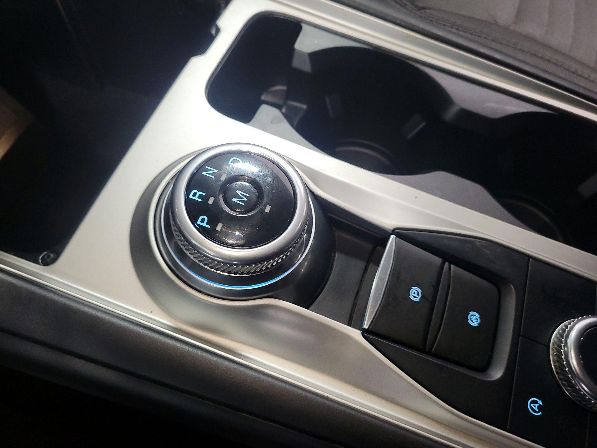 Thumbnail: 2021 Ford Explorer - 17