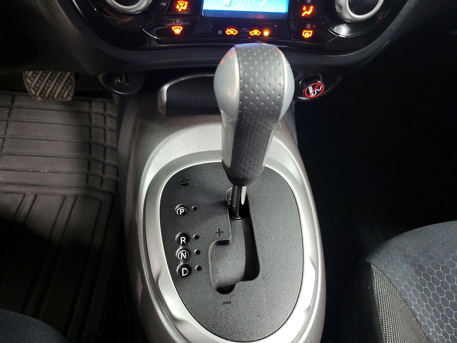Thumbnail: 2015 Nissan Juke - 17