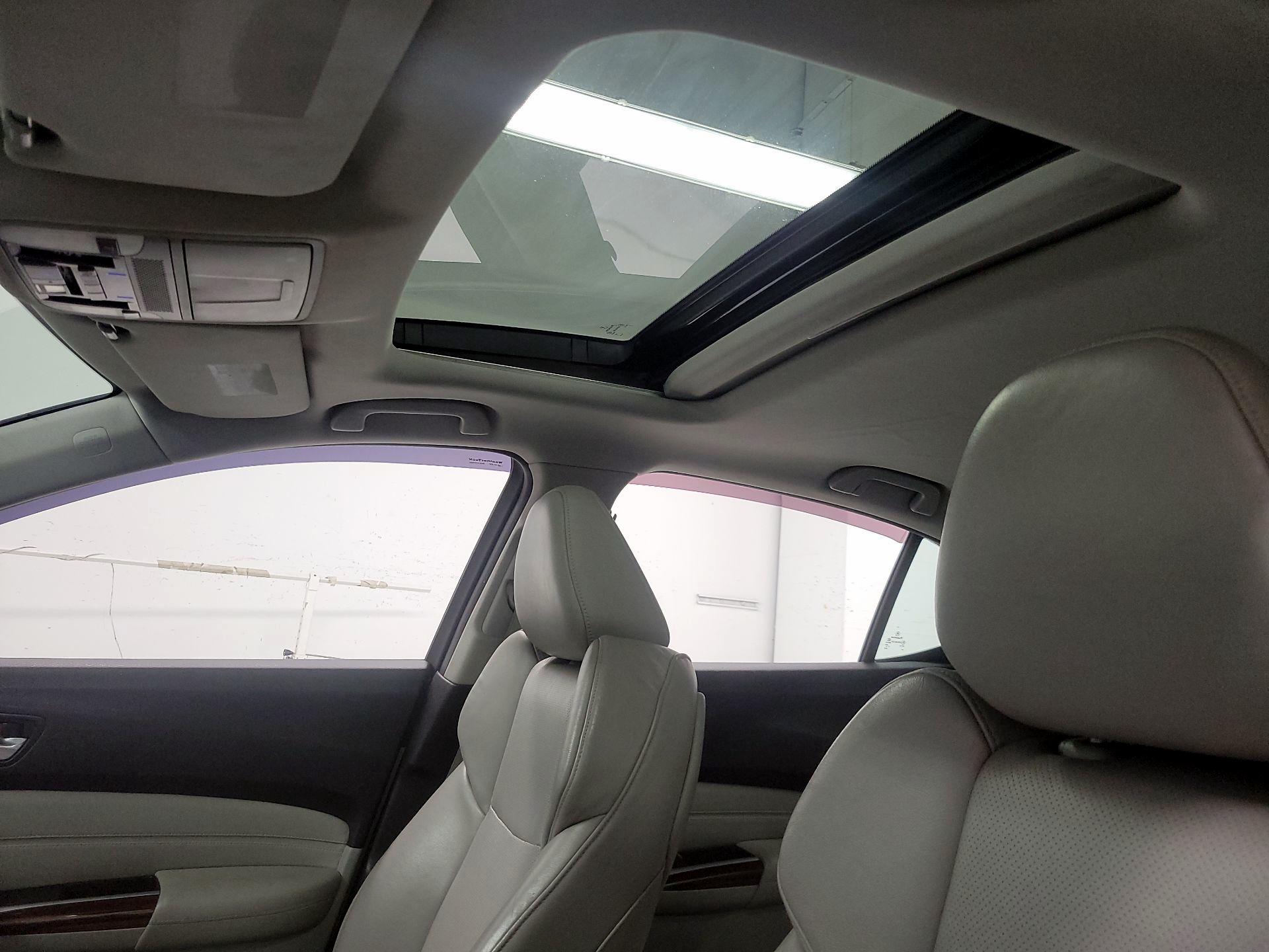 Thumbnail: 2015 Acura TLX - 18