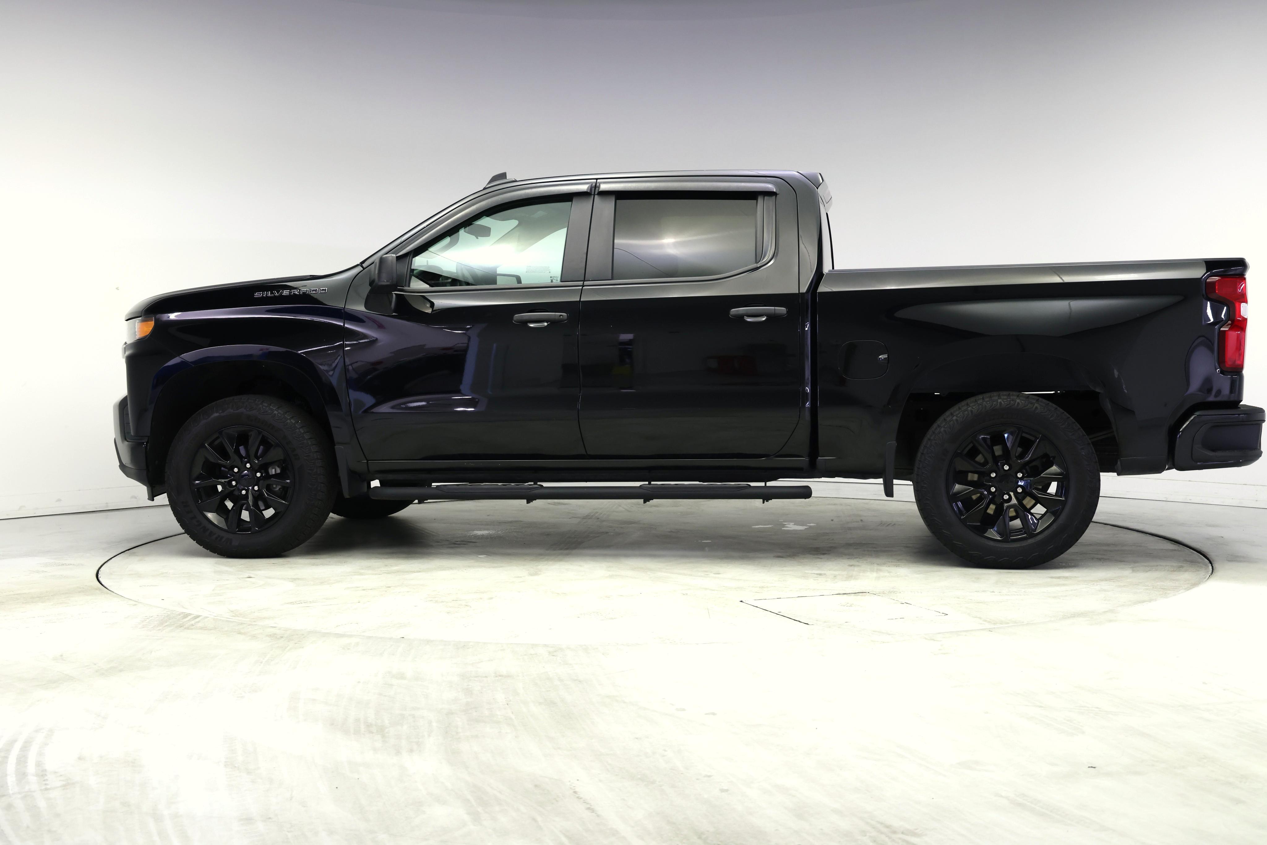 Thumbnail: 2021 Chevrolet Silverado 1500 - 3