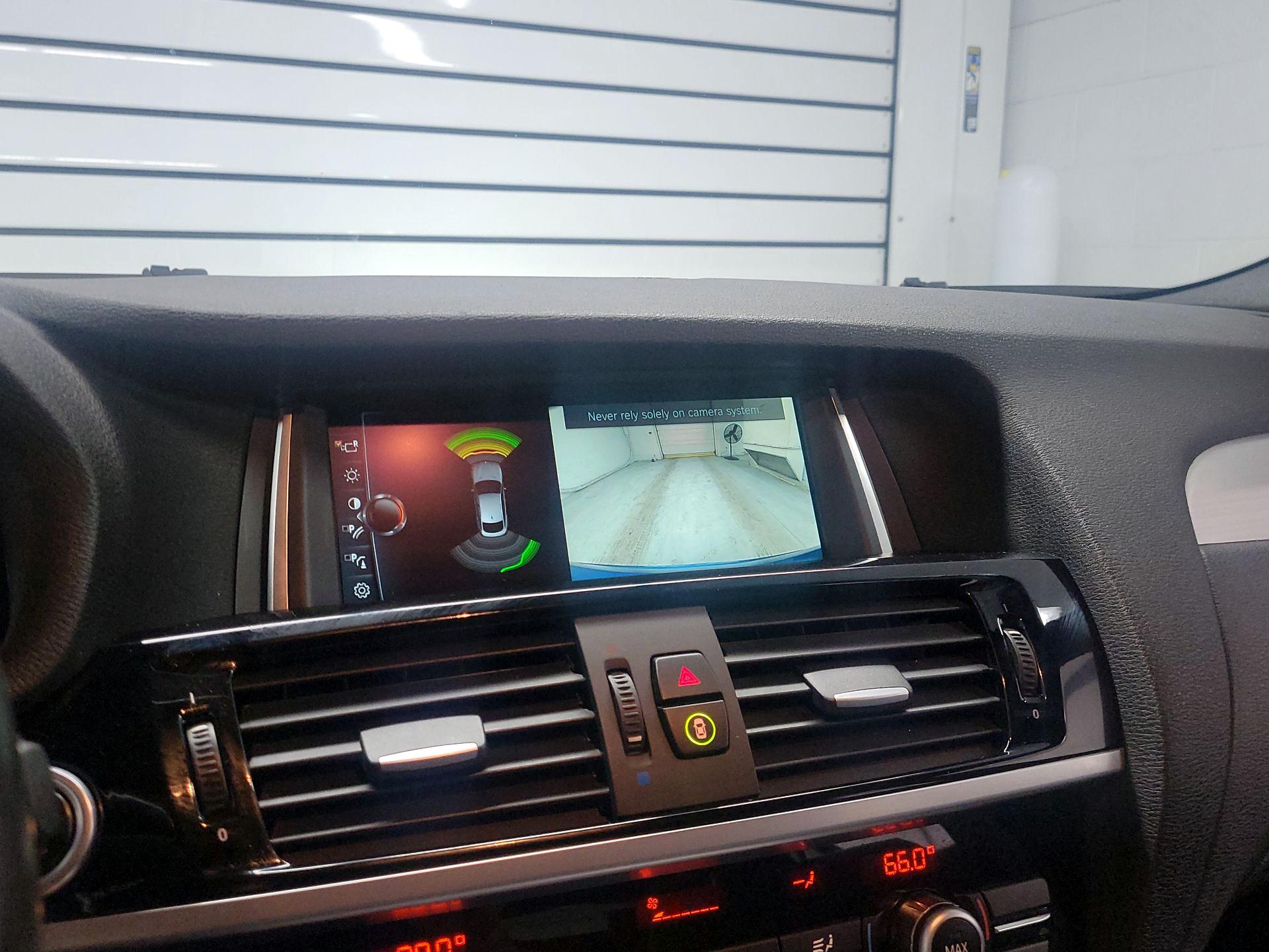 Thumbnail: 2017 BMW X4 - 14