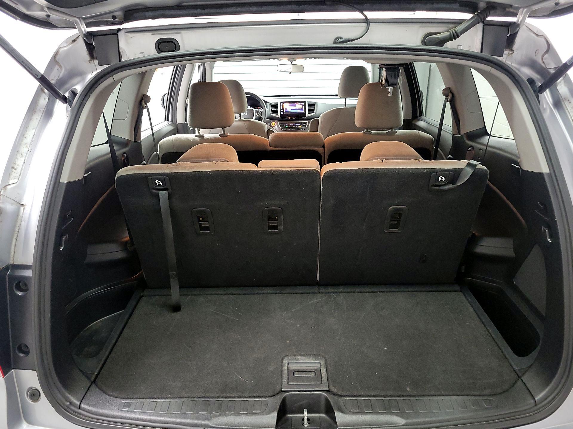 Thumbnail: 2017 Honda Pilot - 19
