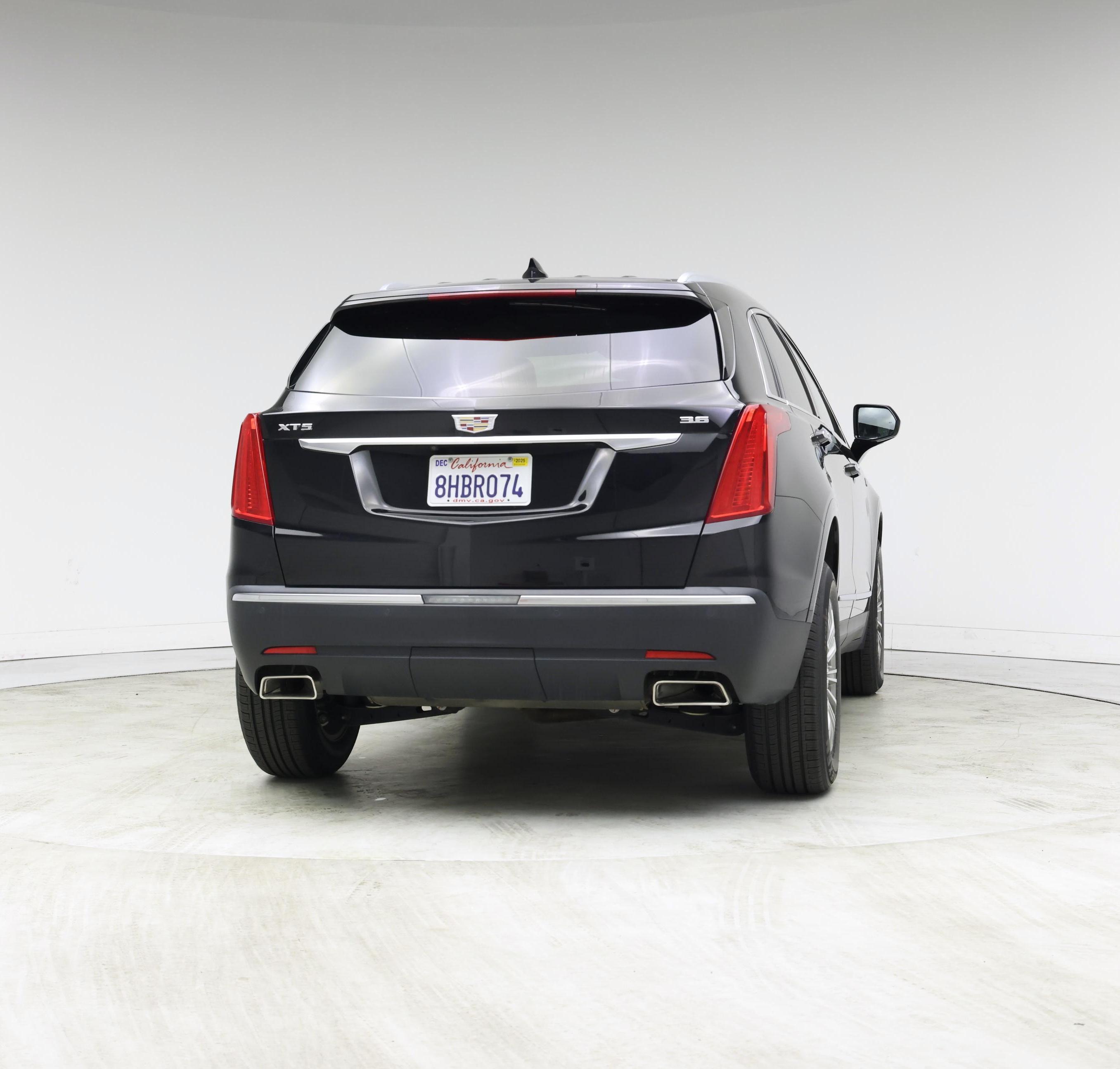 Thumbnail: 2019 Cadillac XT5 - 6