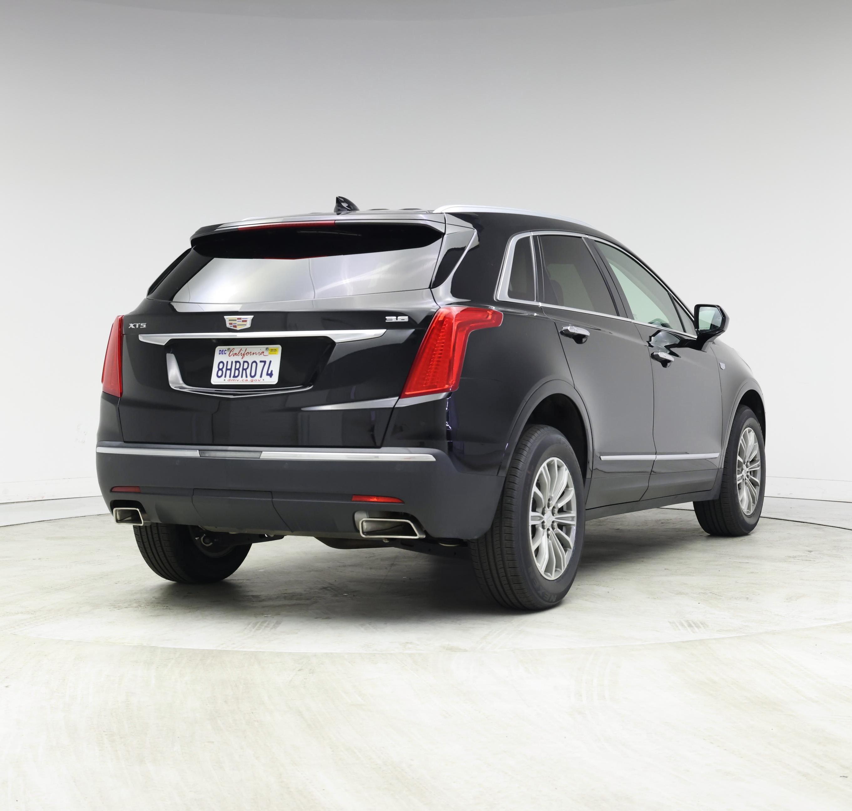 Thumbnail: 2019 Cadillac XT5 - 8