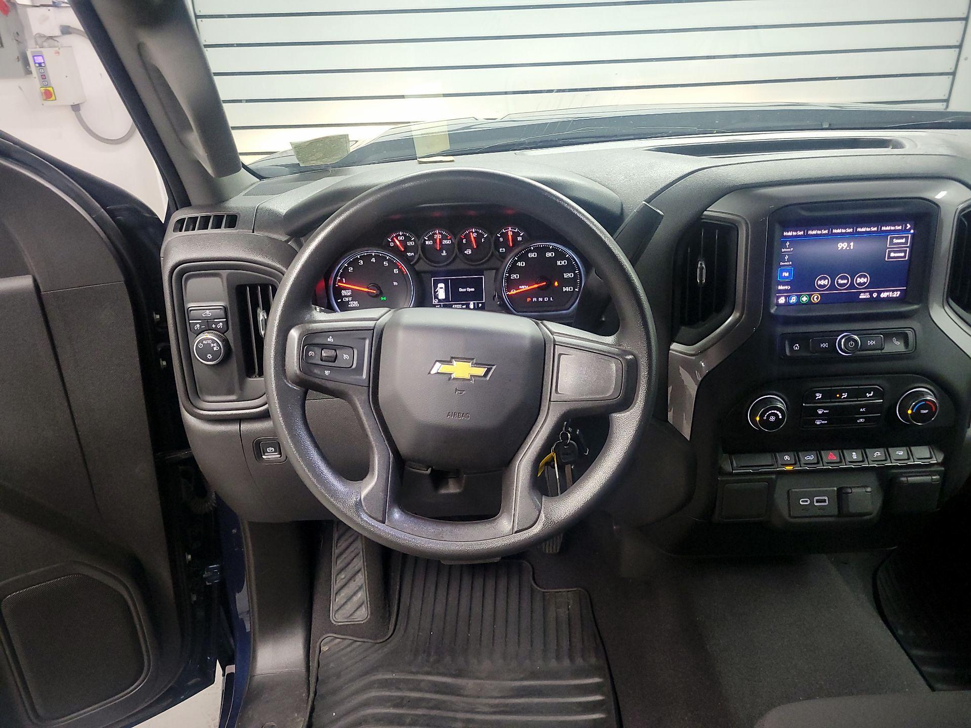 Thumbnail: 2021 Chevrolet Silverado 1500 - 10