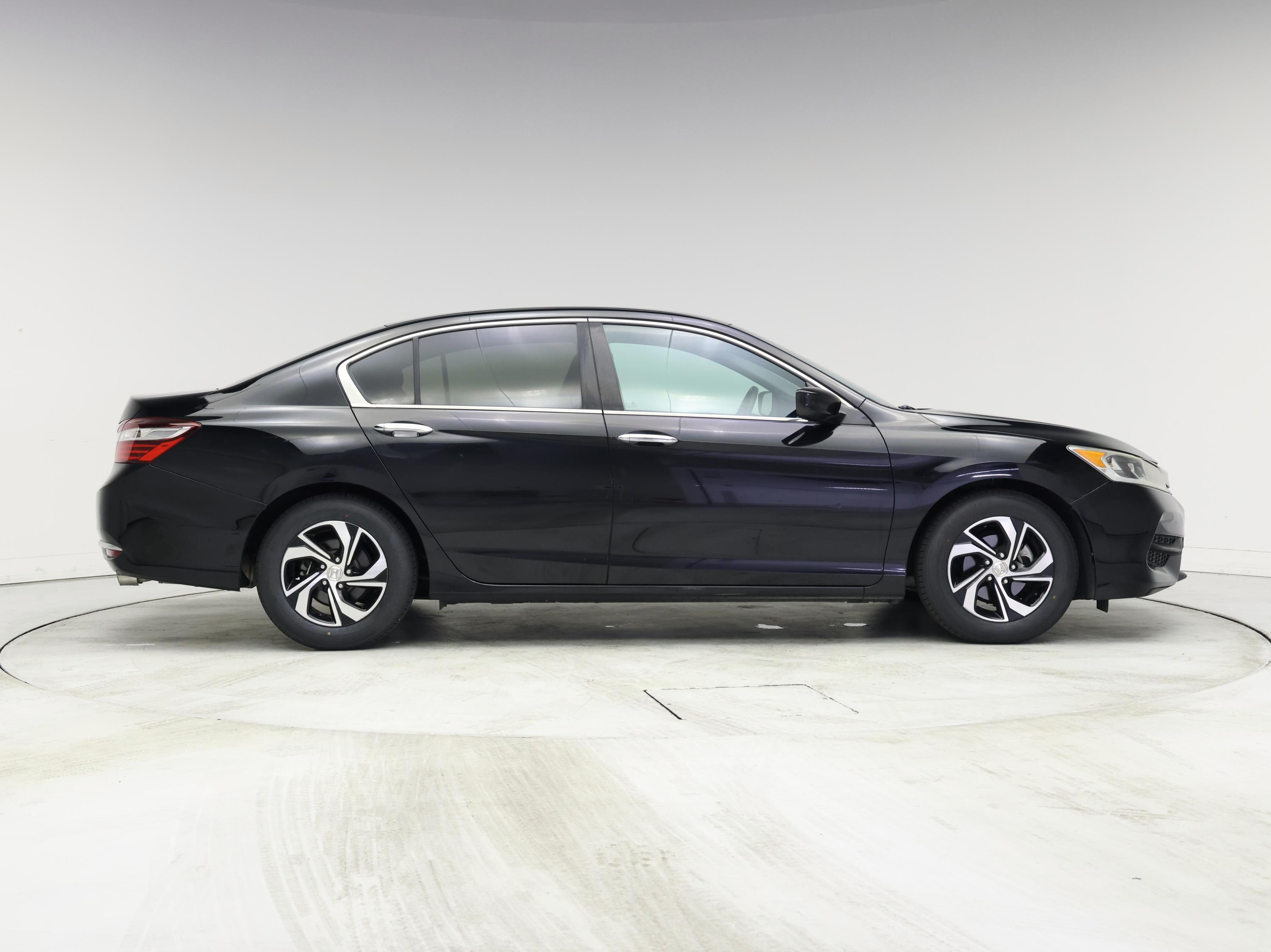 Thumbnail: 2016 Honda Accord - 7