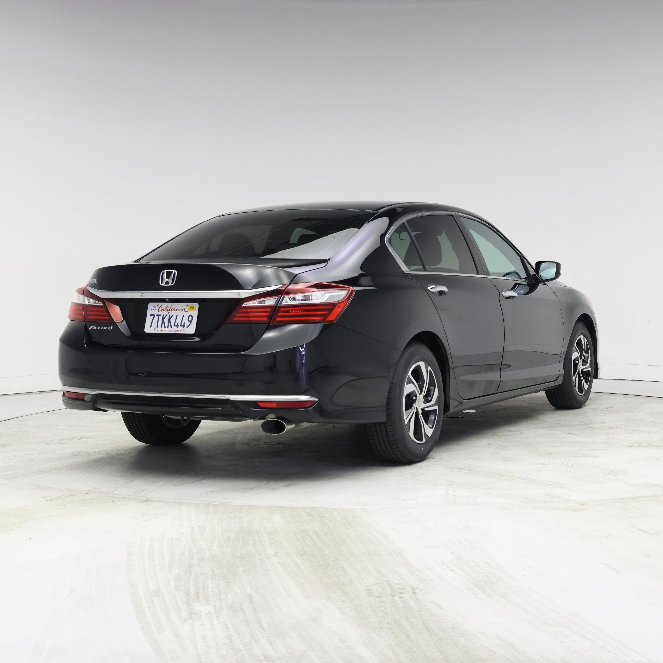 Thumbnail: 2016 Honda Accord - 8