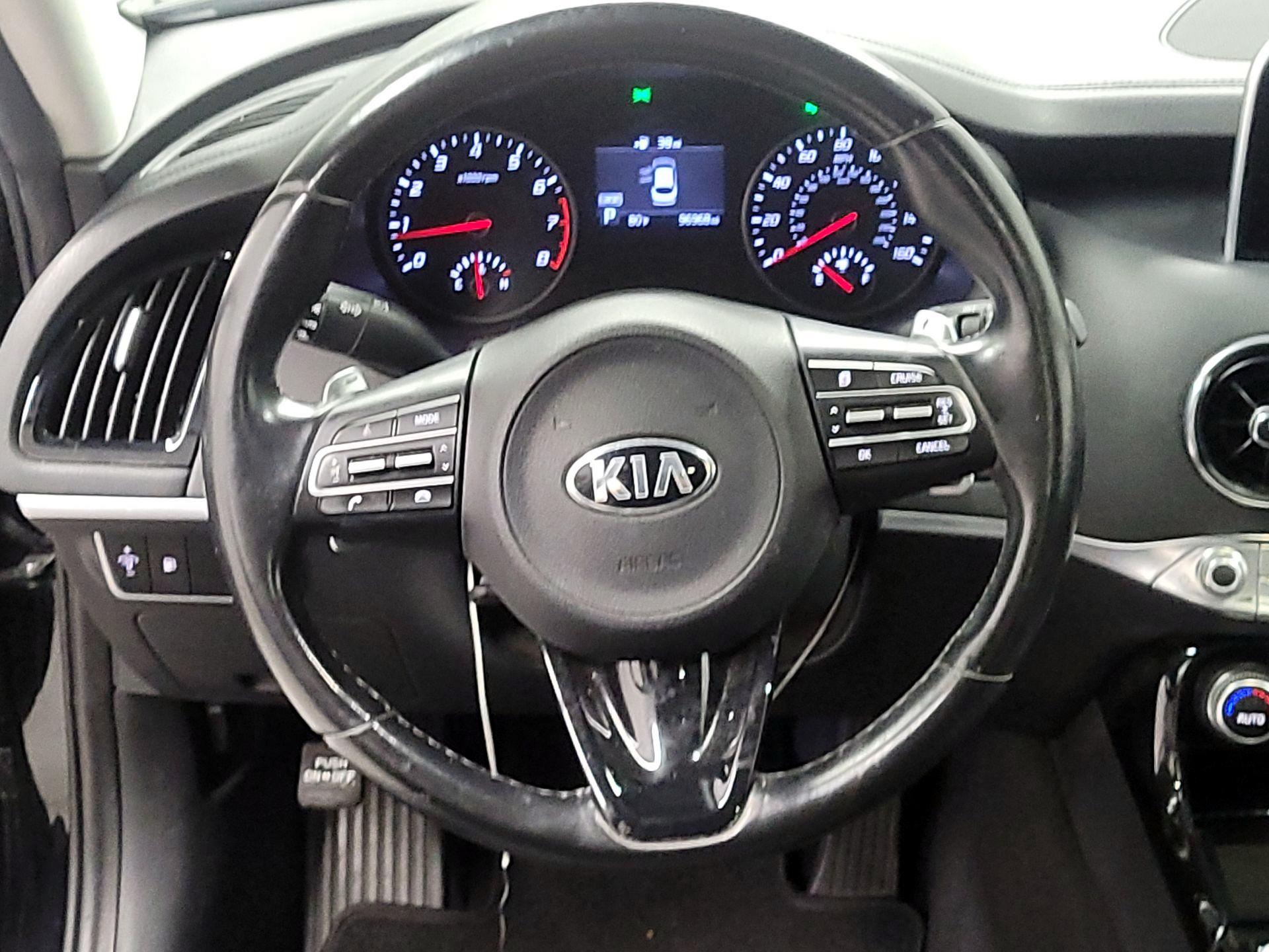 Thumbnail: 2018 Kia Stinger - 10