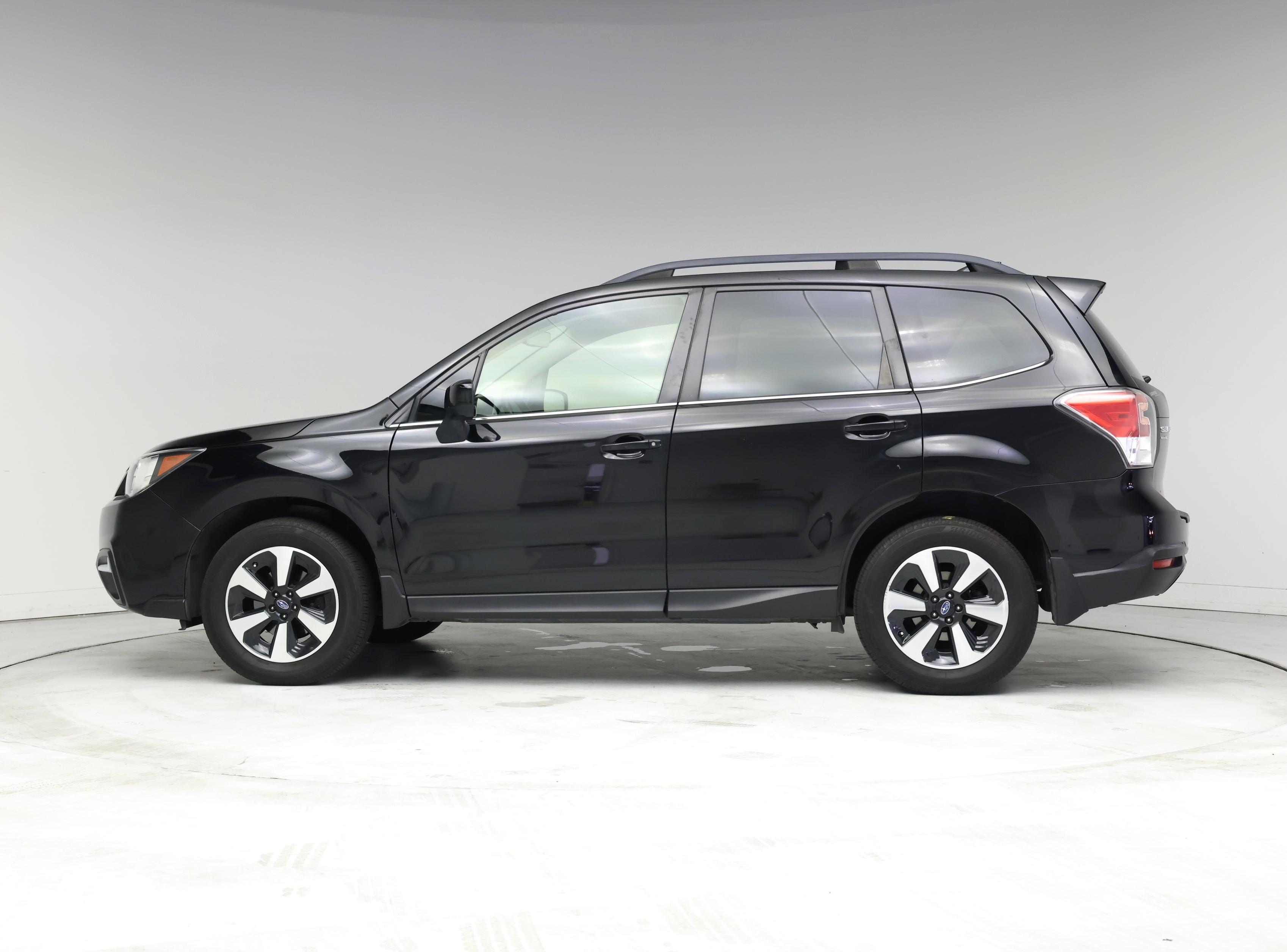 Thumbnail: 2018 Subaru Forester - 3