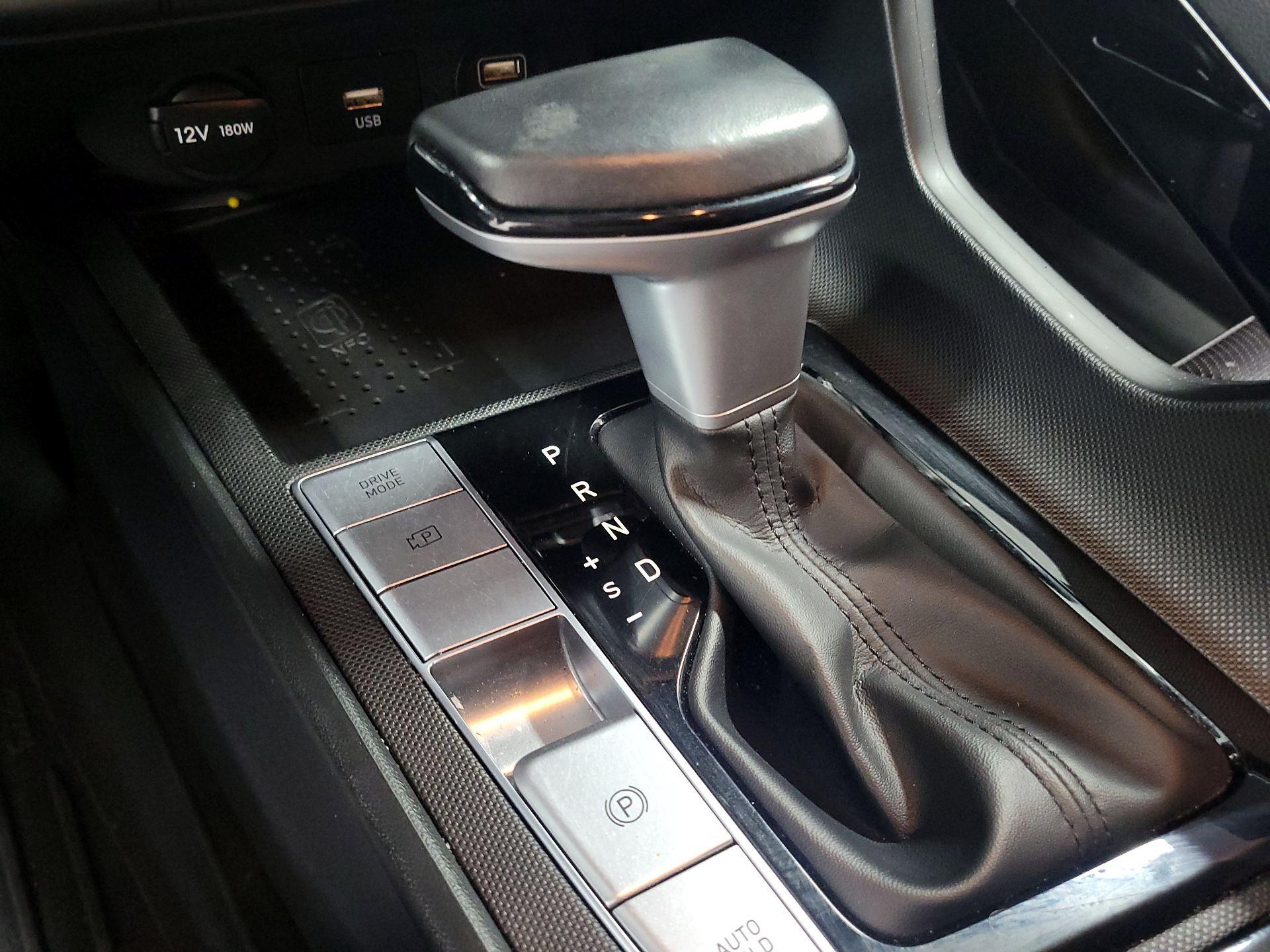 Thumbnail: 2022 Hyundai Elantra - 15