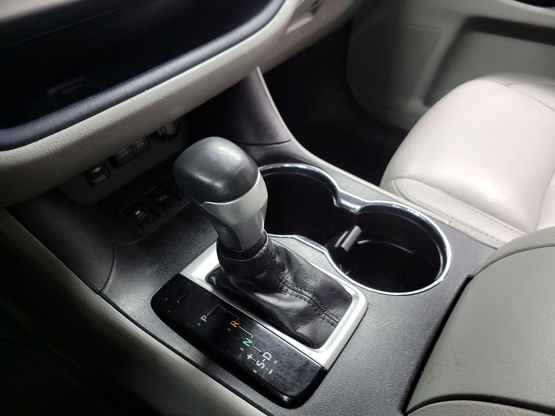 Thumbnail: 2018 Toyota Highlander - 17