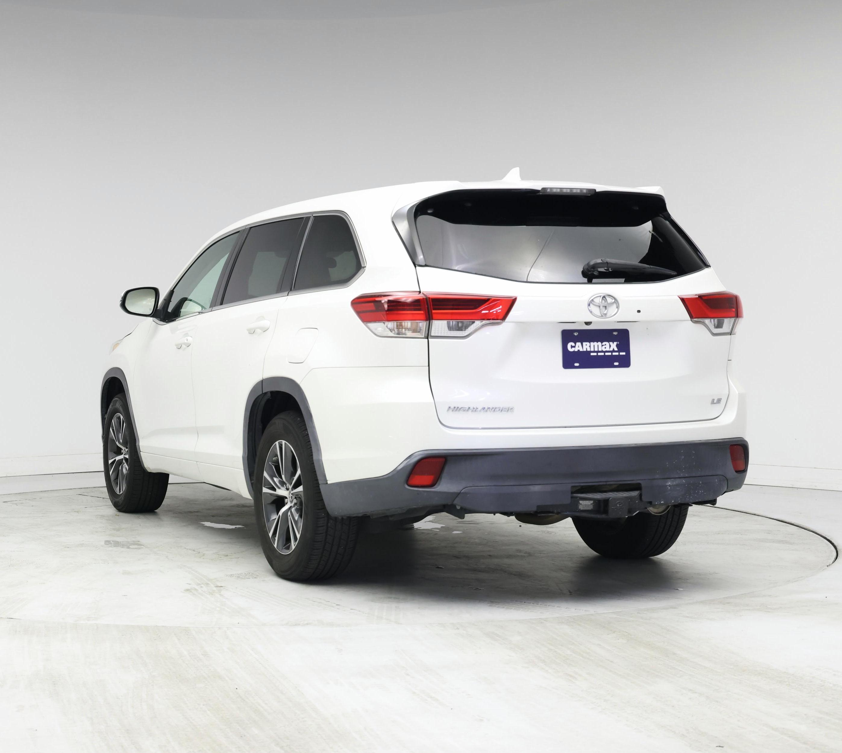 Thumbnail: 2018 Toyota Highlander - 2