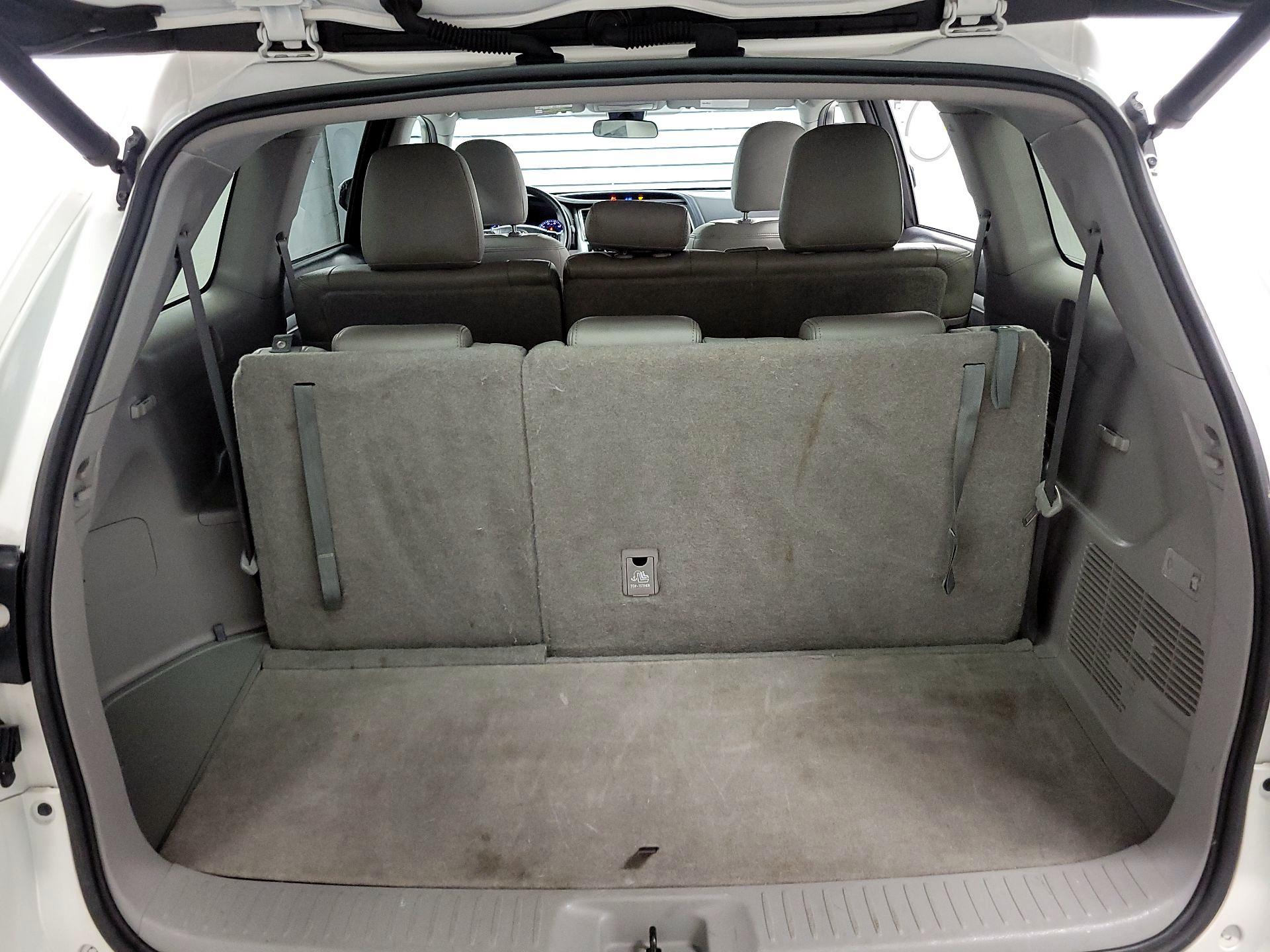 Thumbnail: 2018 Toyota Highlander - 19