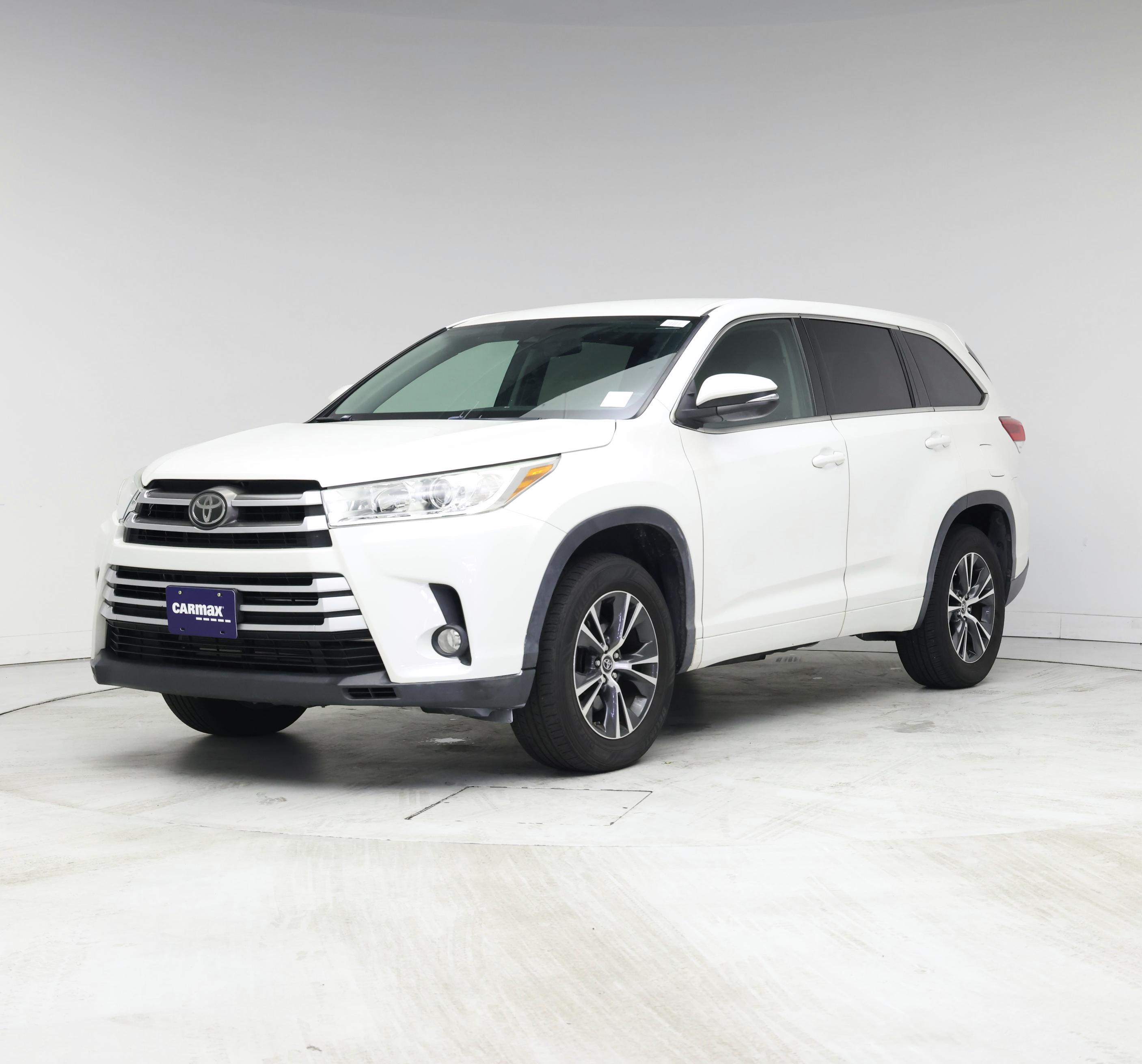 Thumbnail: 2018 Toyota Highlander - 4