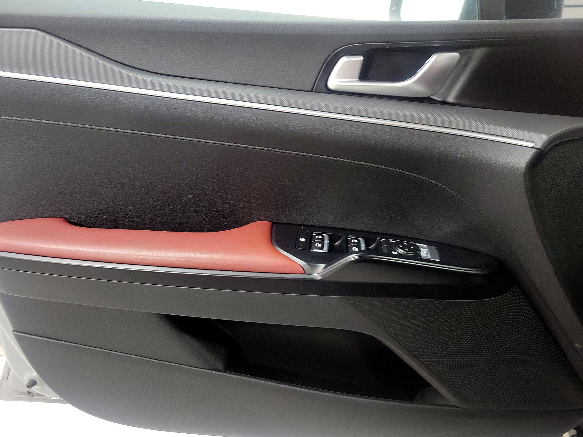 Thumbnail: 2023 Kia K5 - 12