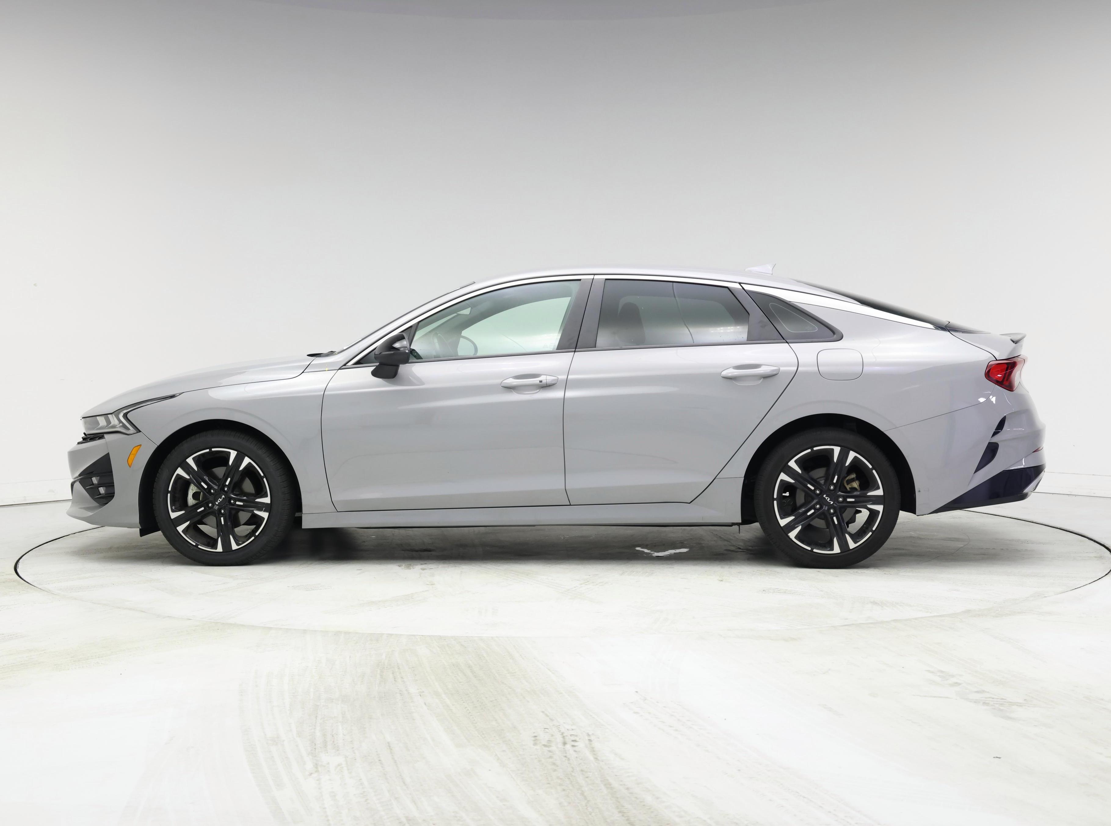 Thumbnail: 2023 Kia K5 - 3