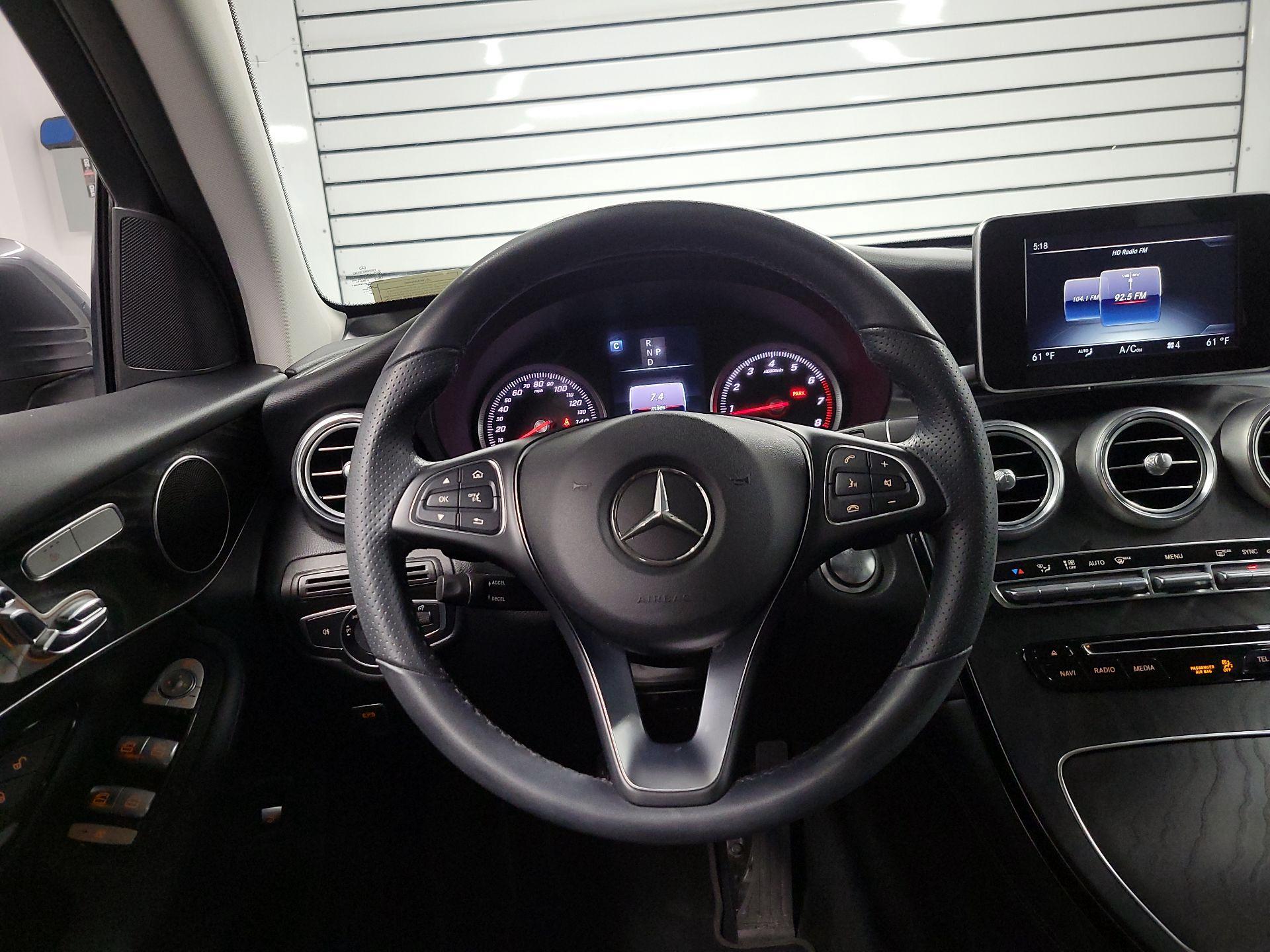 Thumbnail: 2017 Mercedes-Benz GLC - 10