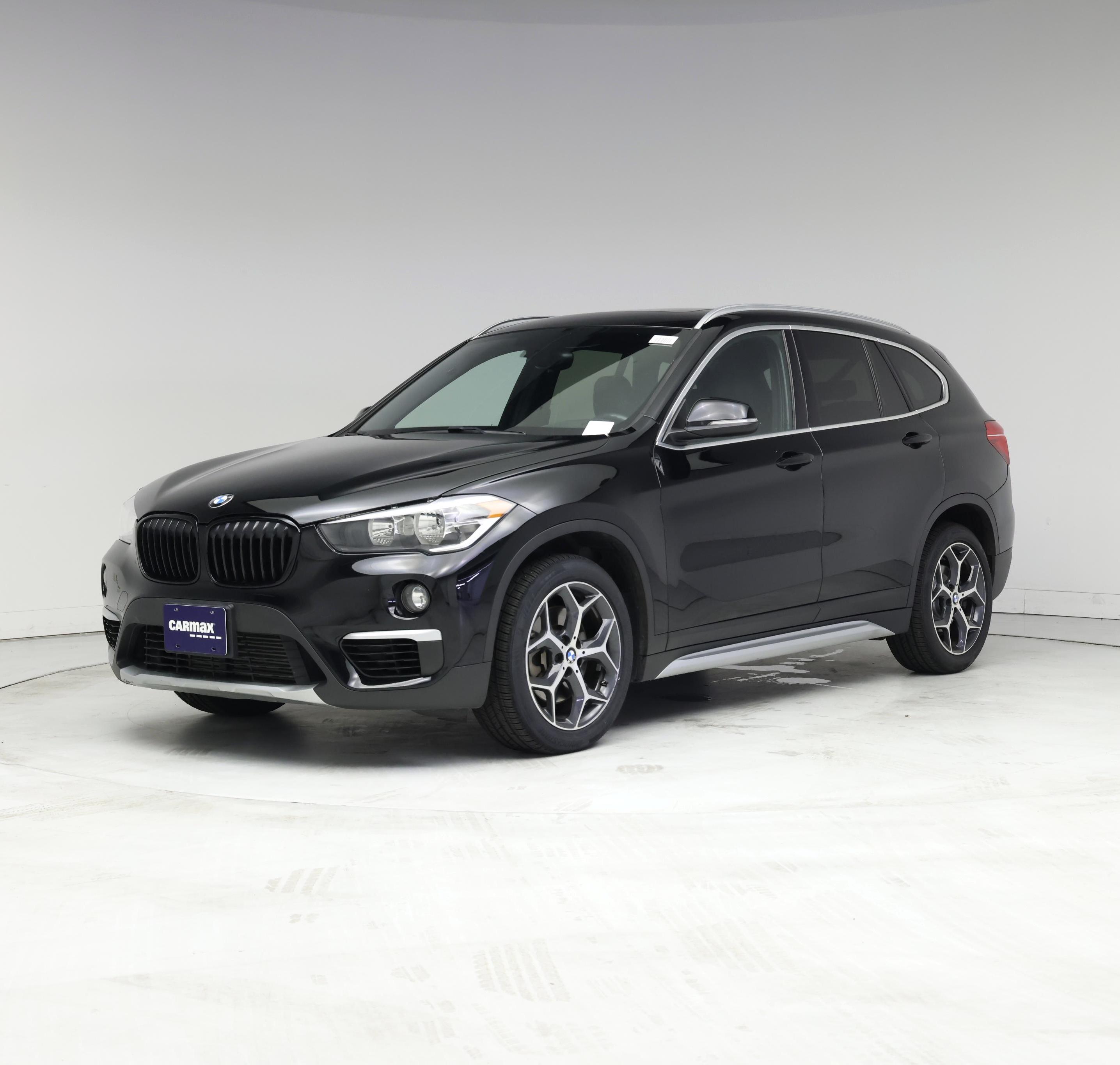 Thumbnail: 2018 BMW X1 - 4