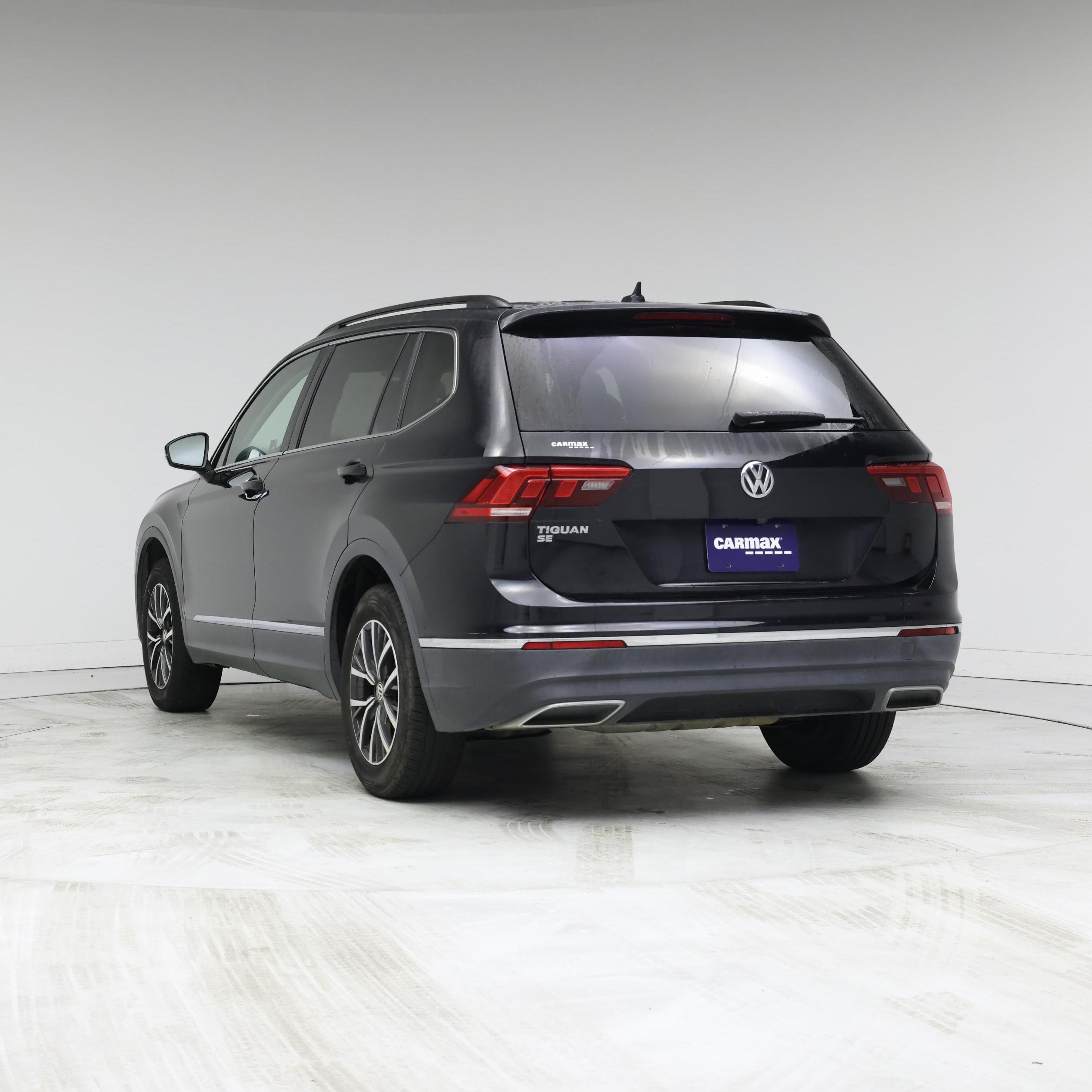 Thumbnail: 2020 Volkswagen Tiguan - 2