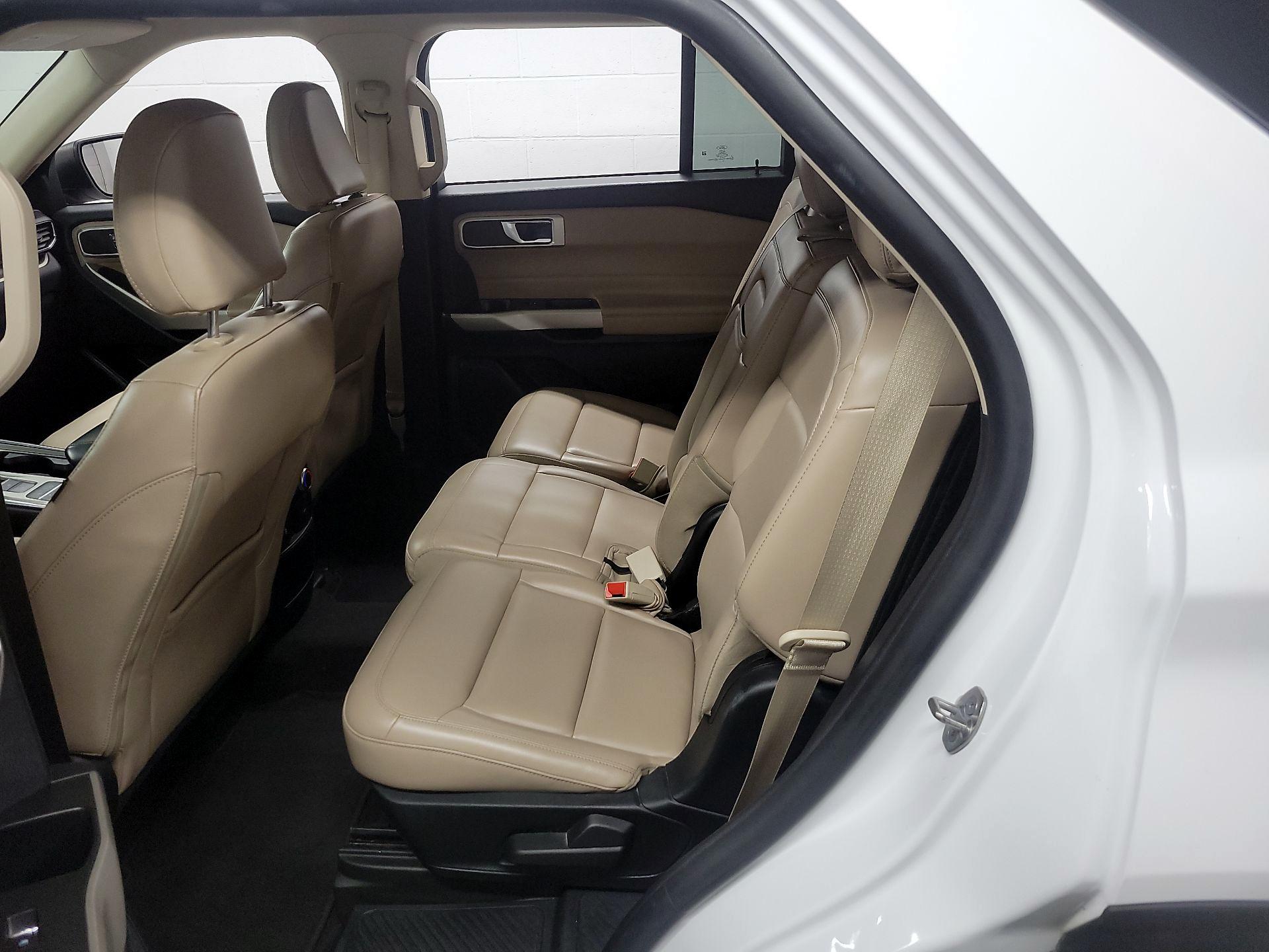 Thumbnail: 2021 Ford Explorer - 17