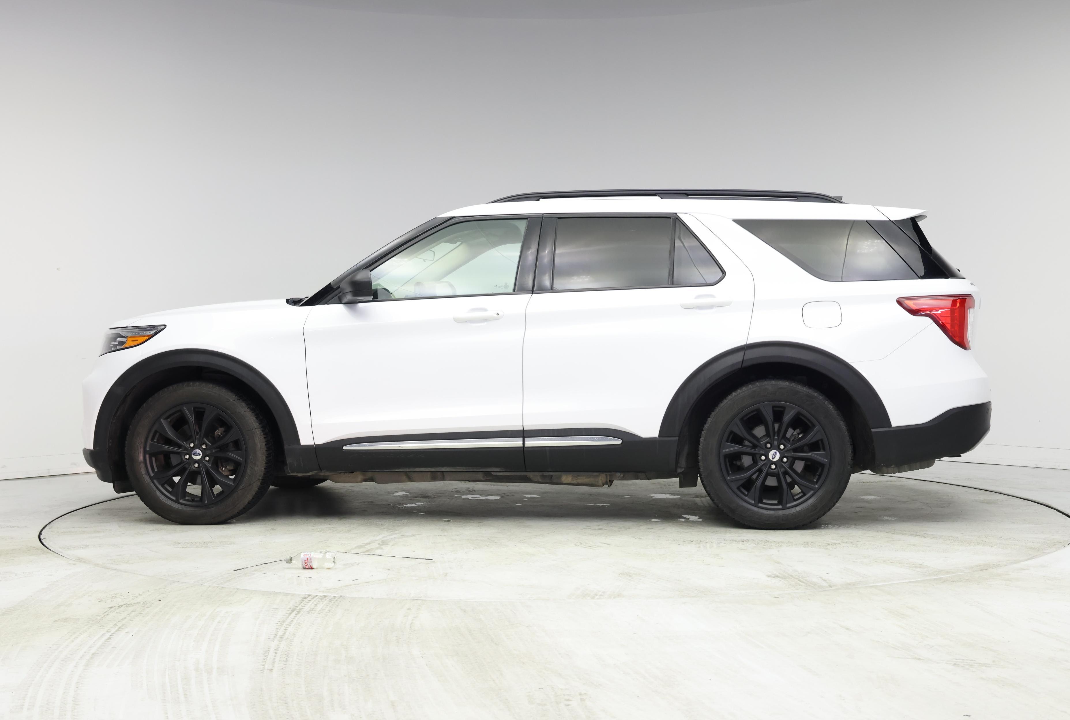 Thumbnail: 2021 Ford Explorer - 3