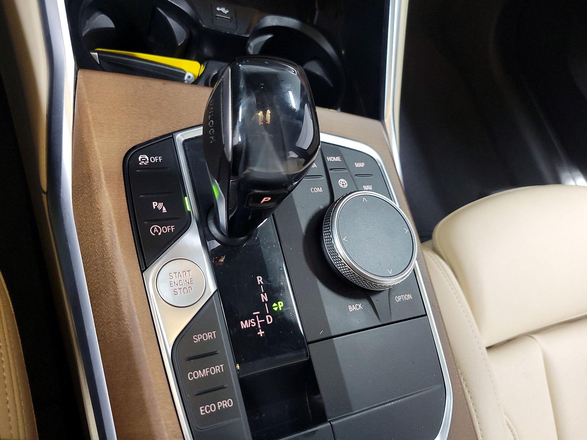 Thumbnail: 2019 BMW 3 Series - 16