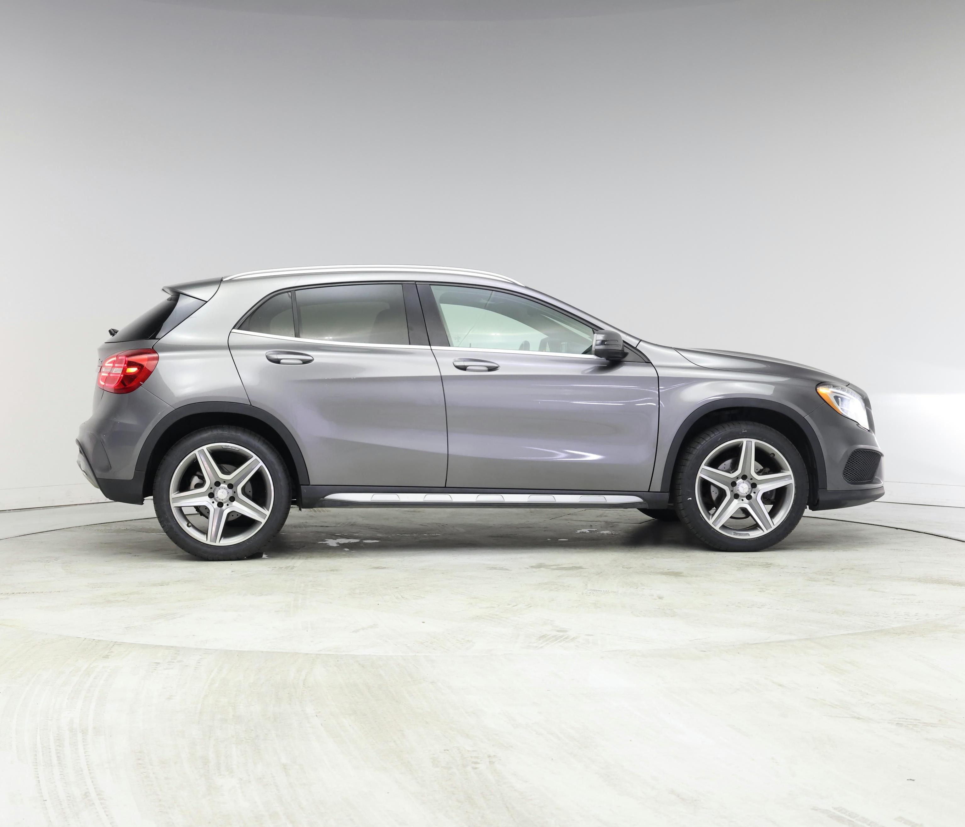 Thumbnail: 2015 Mercedes-Benz GLA - 7