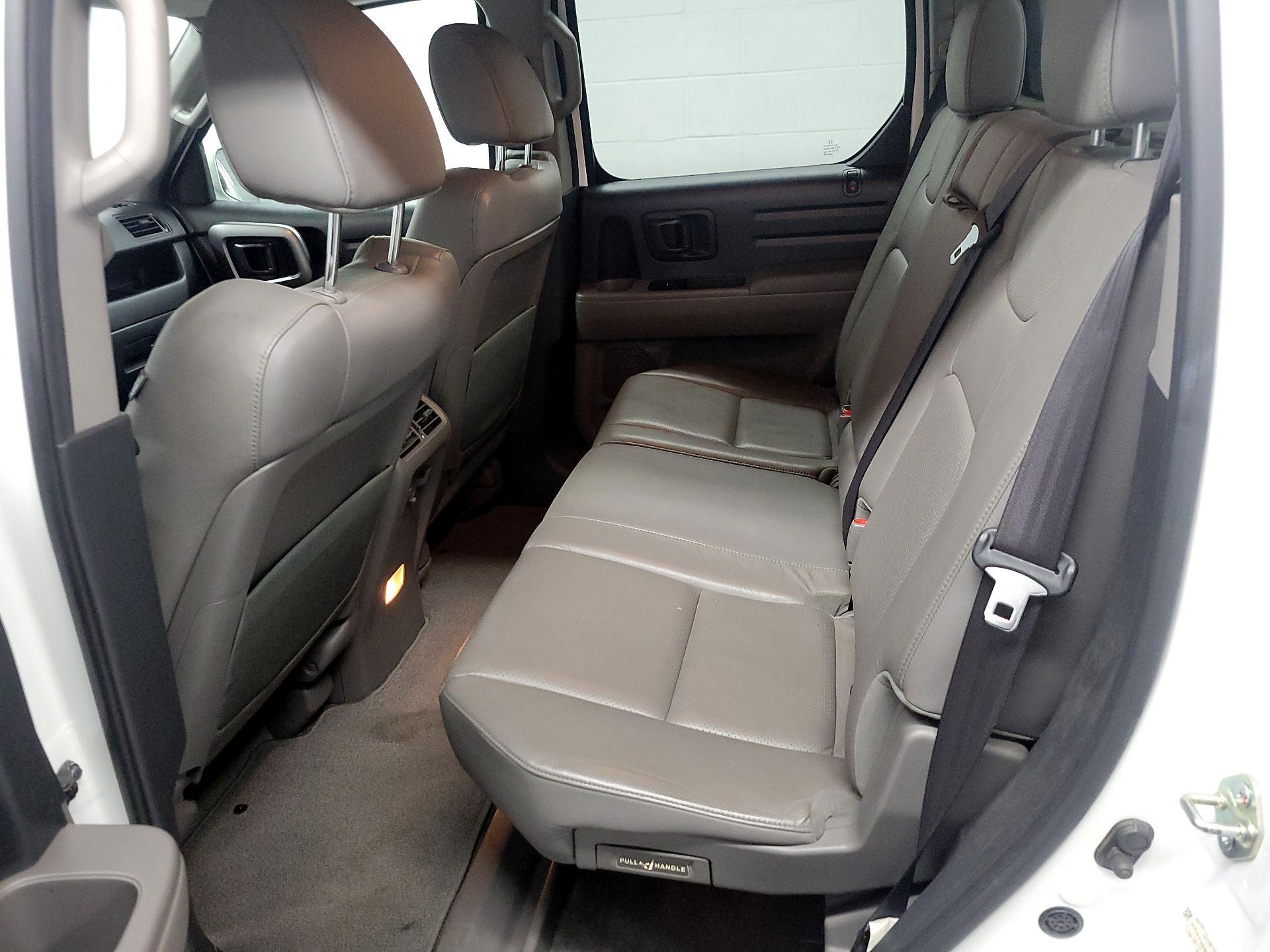 Thumbnail: 2014 Honda Ridgeline - 17