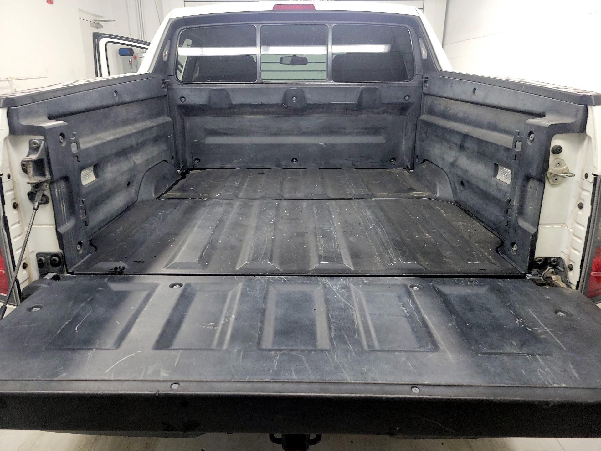 Thumbnail: 2014 Honda Ridgeline - 18
