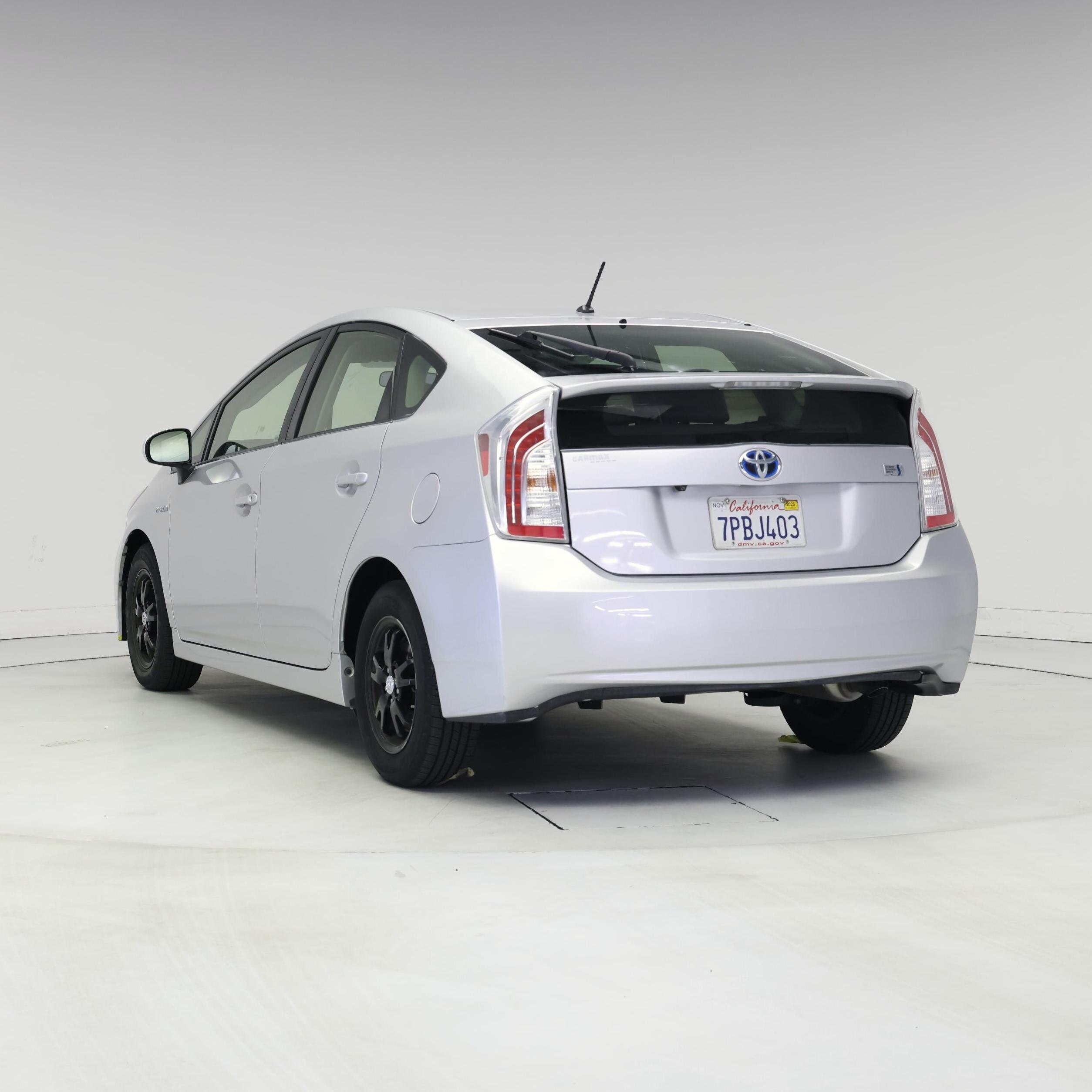 Thumbnail: 2015 Toyota Prius - 2