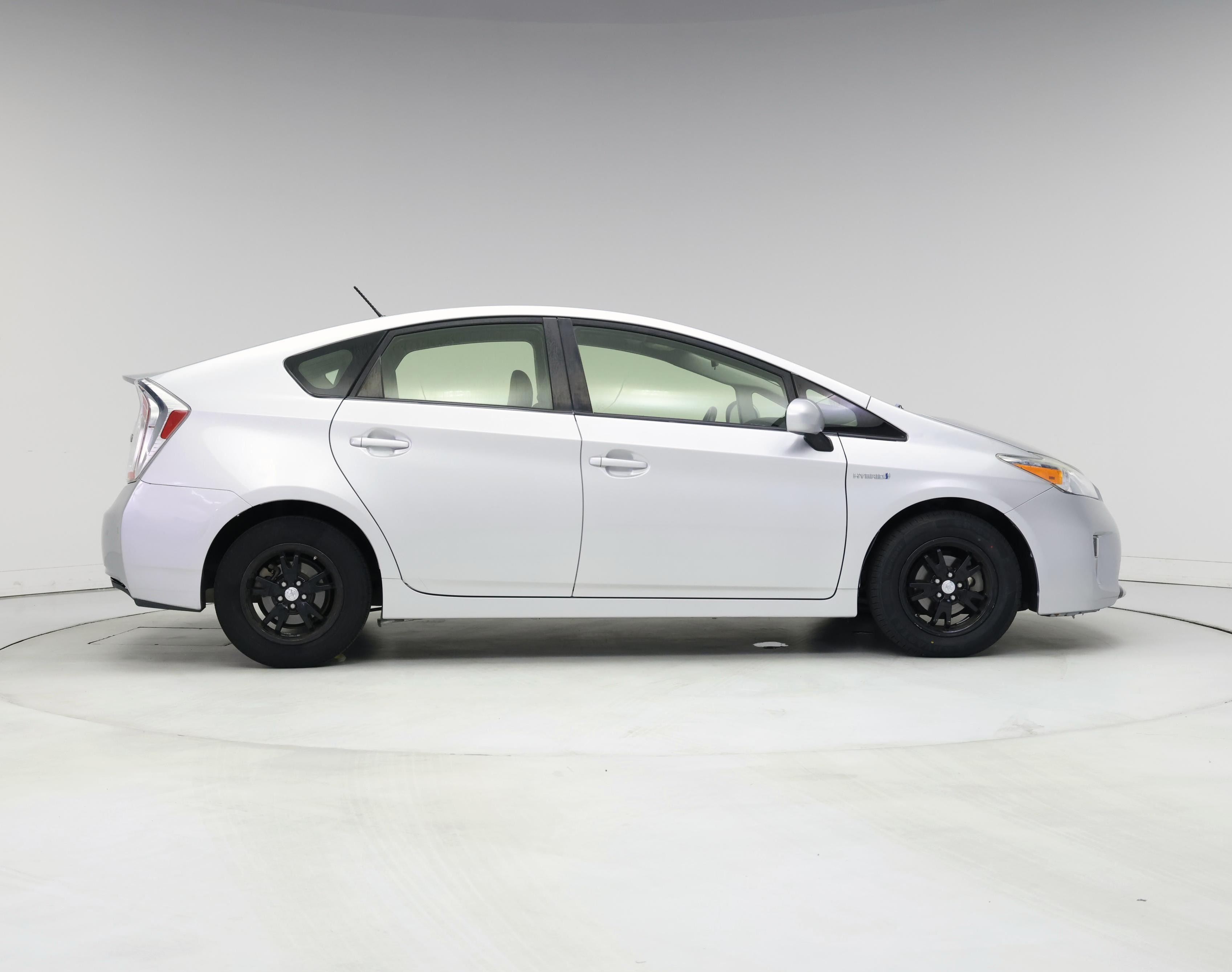 Thumbnail: 2015 Toyota Prius - 7