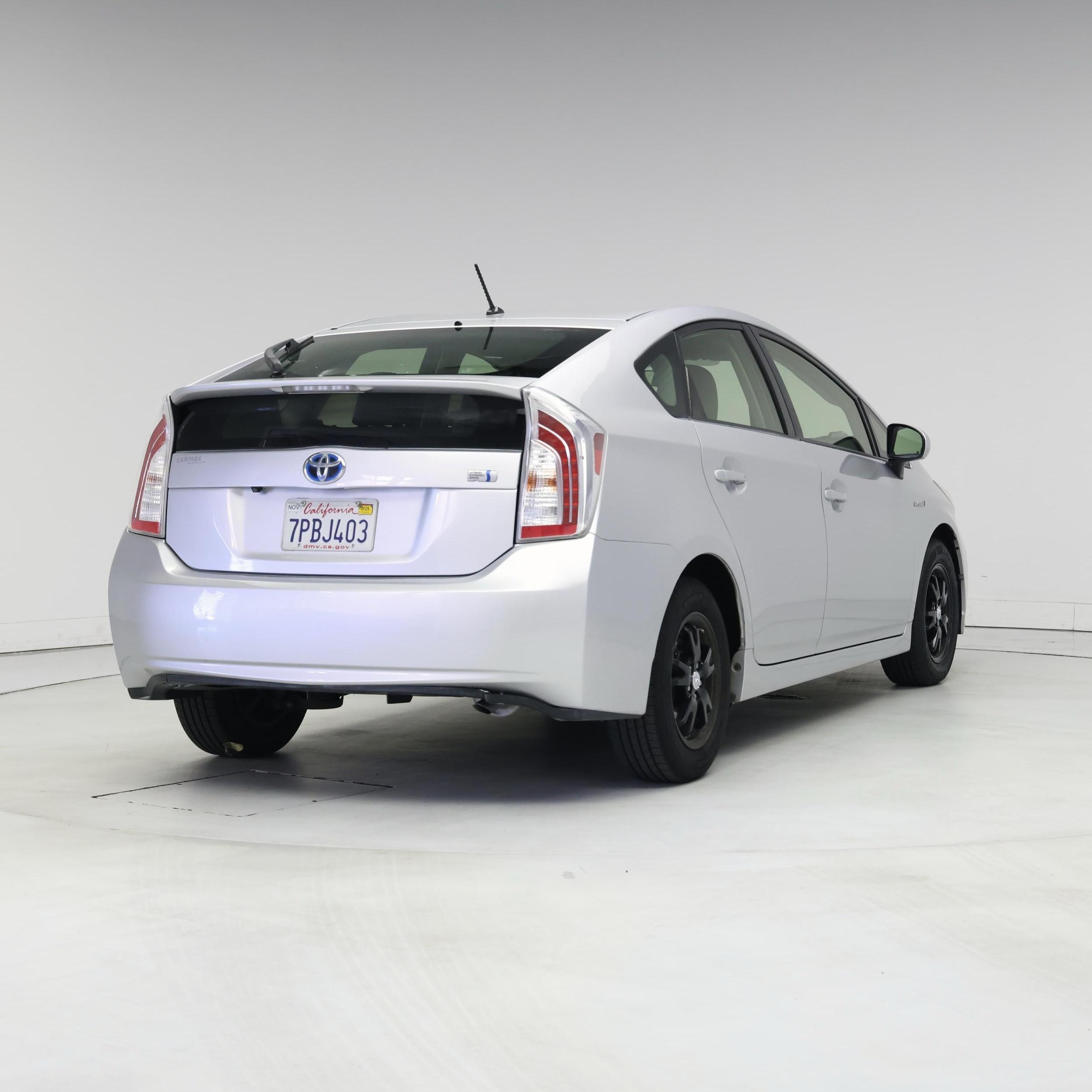 Thumbnail: 2015 Toyota Prius - 8