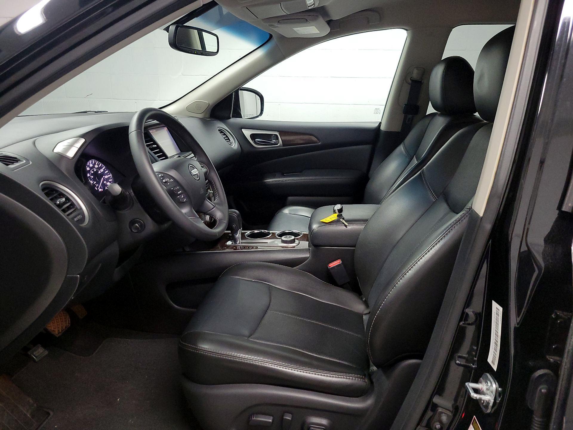 Thumbnail: 2014 Nissan Pathfinder - 11