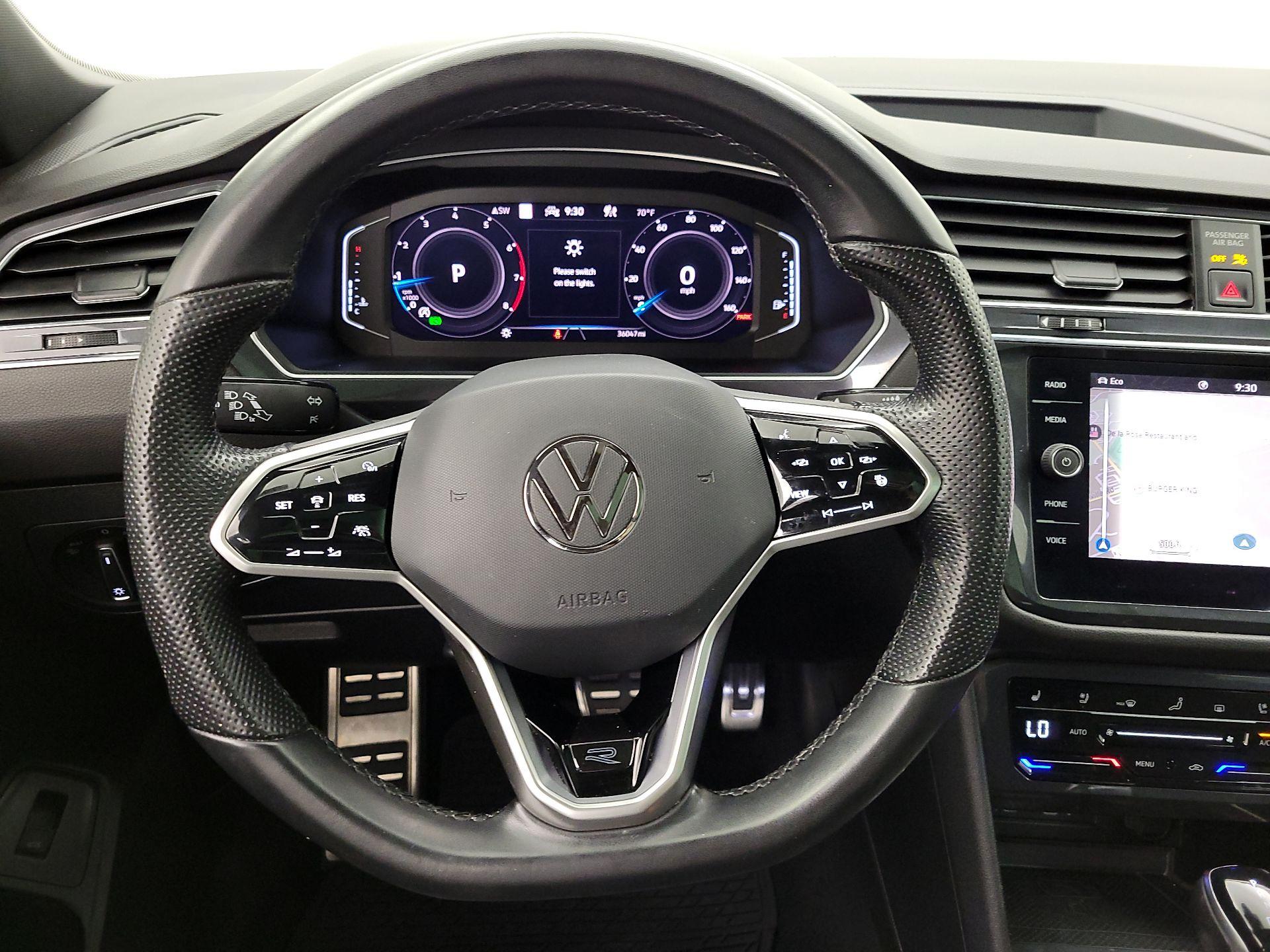 Thumbnail: 2022 Volkswagen Tiguan - 10