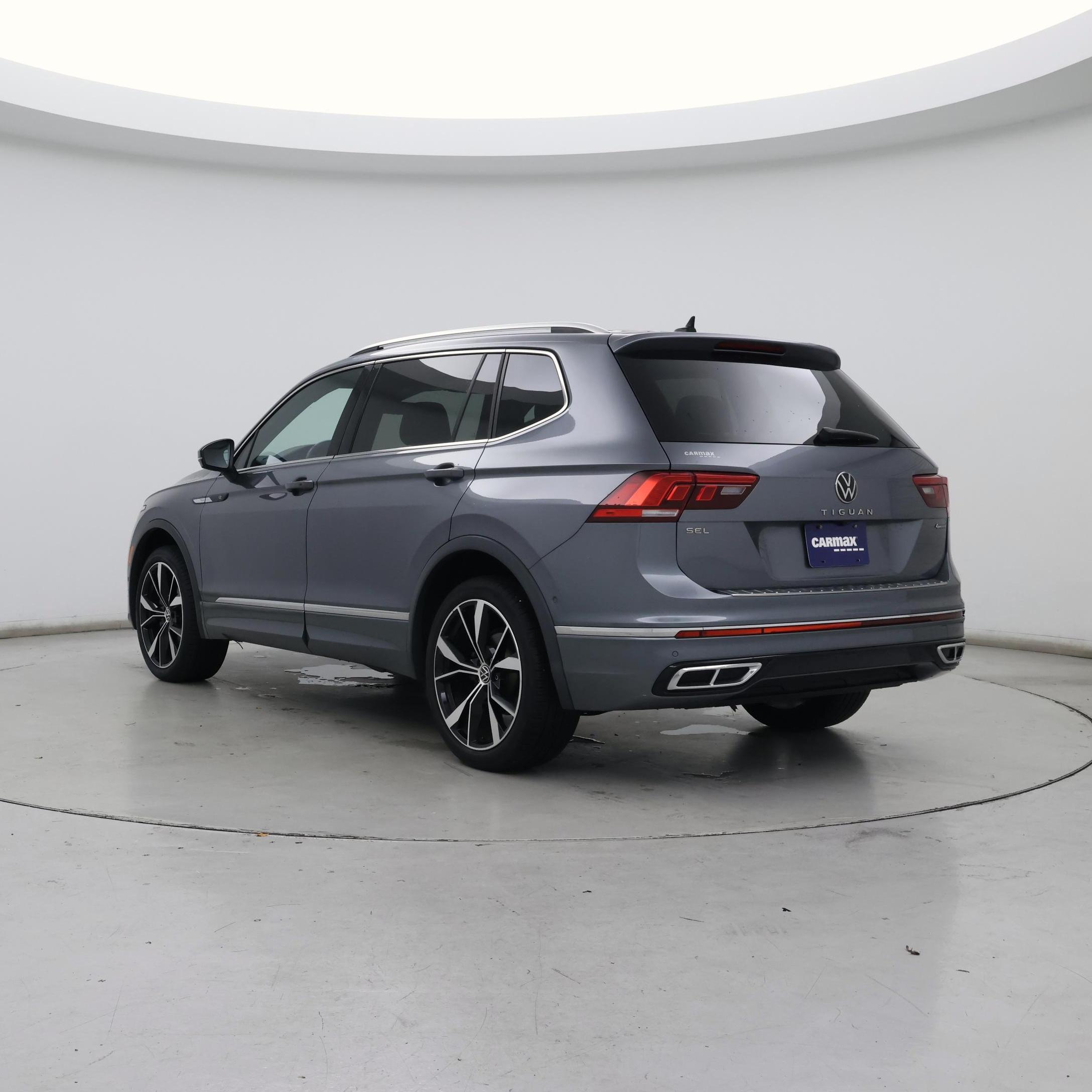 Thumbnail: 2022 Volkswagen Tiguan - 2