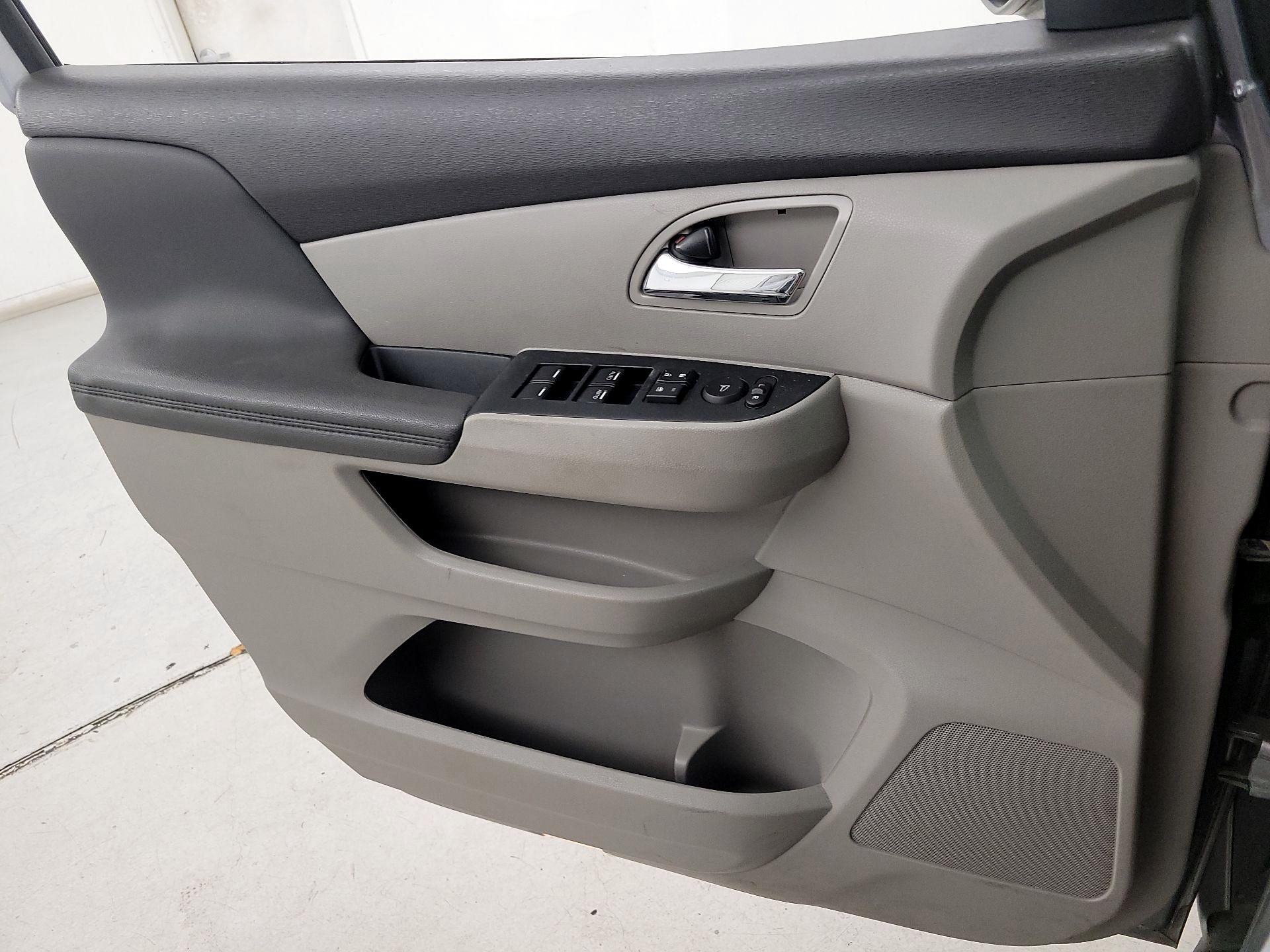 Thumbnail: 2016 Honda Odyssey - 12