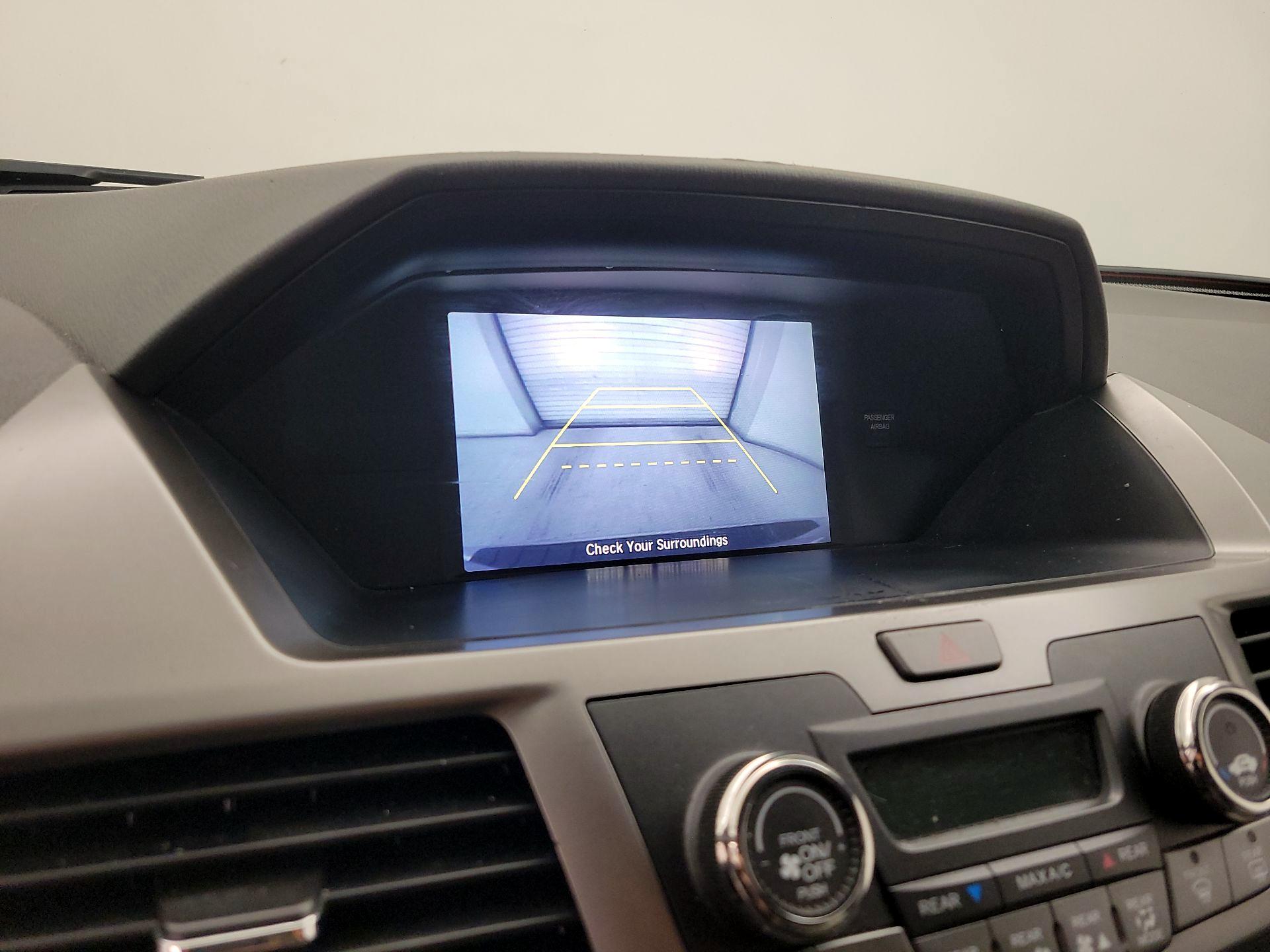 Thumbnail: 2016 Honda Odyssey - 14