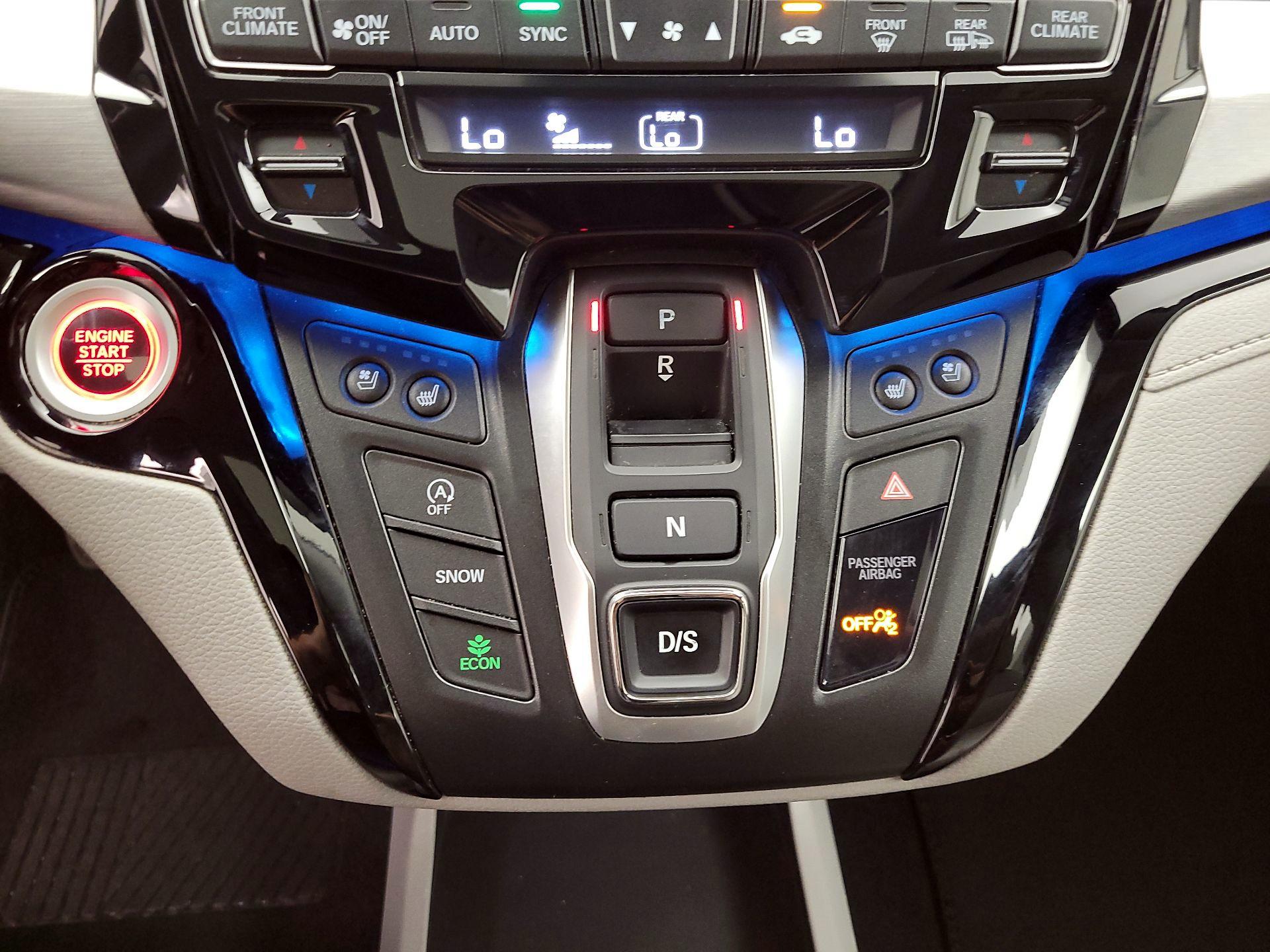 Thumbnail: 2019 Honda Odyssey - 17