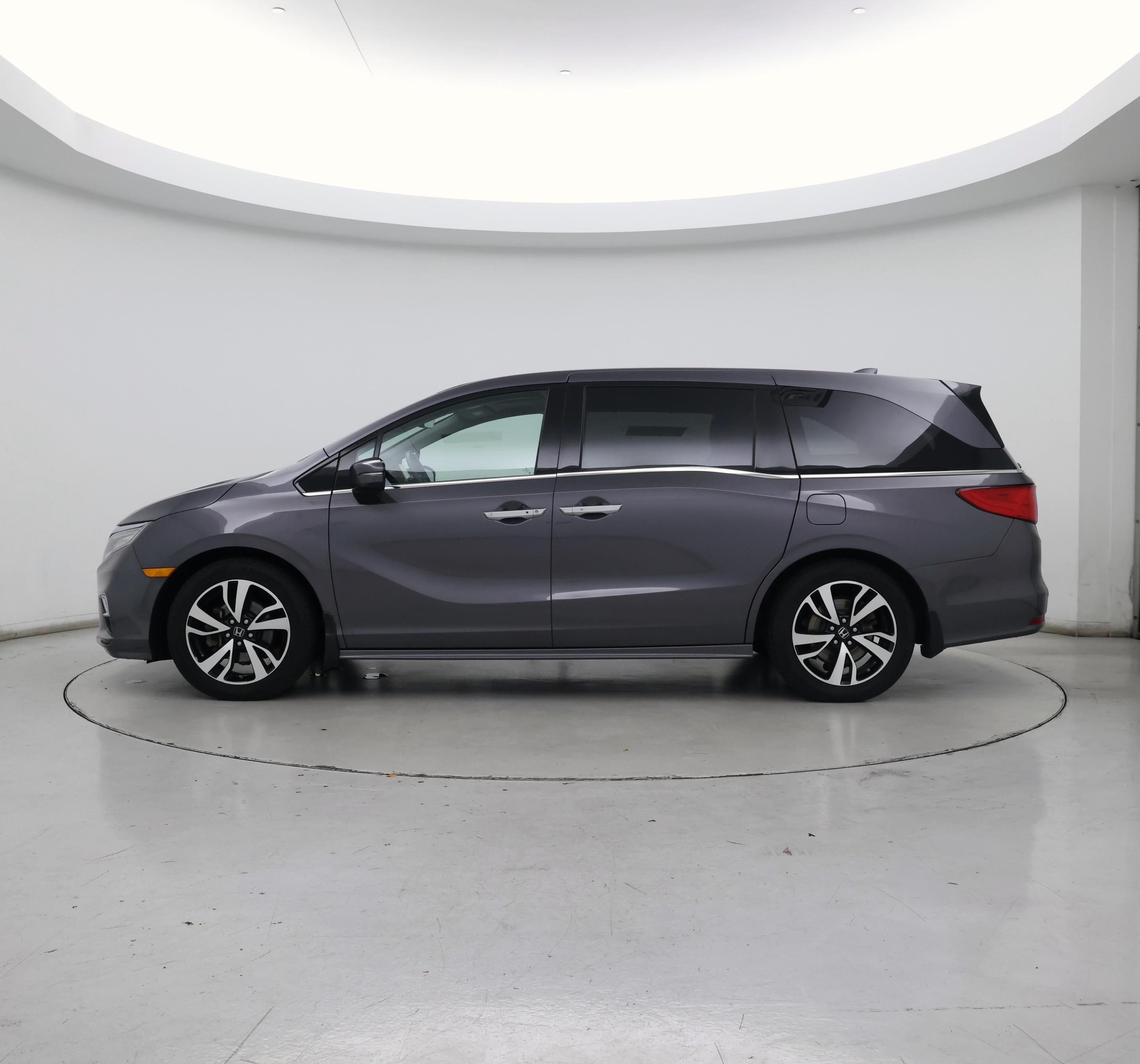 Thumbnail: 2019 Honda Odyssey - 3