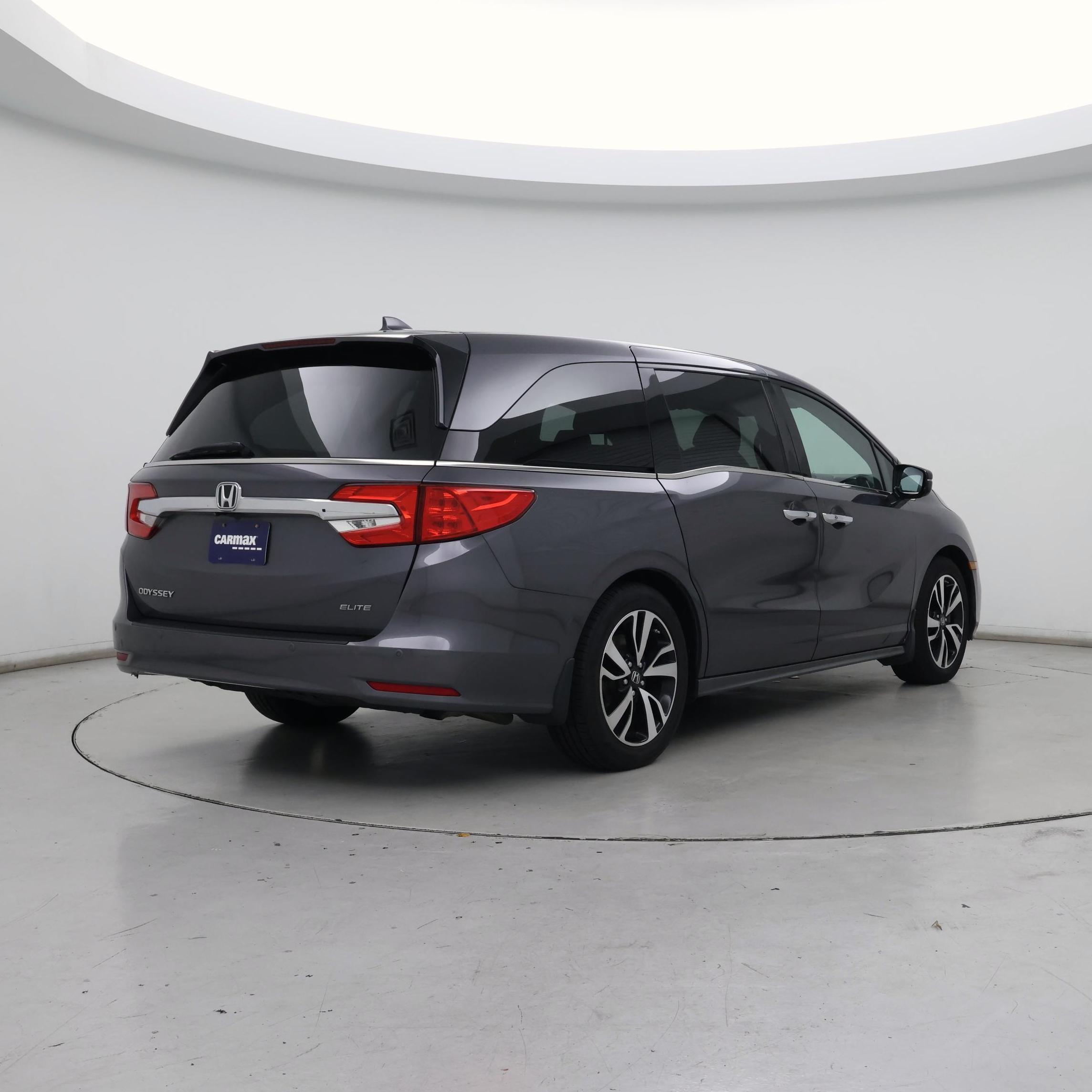 Thumbnail: 2019 Honda Odyssey - 8